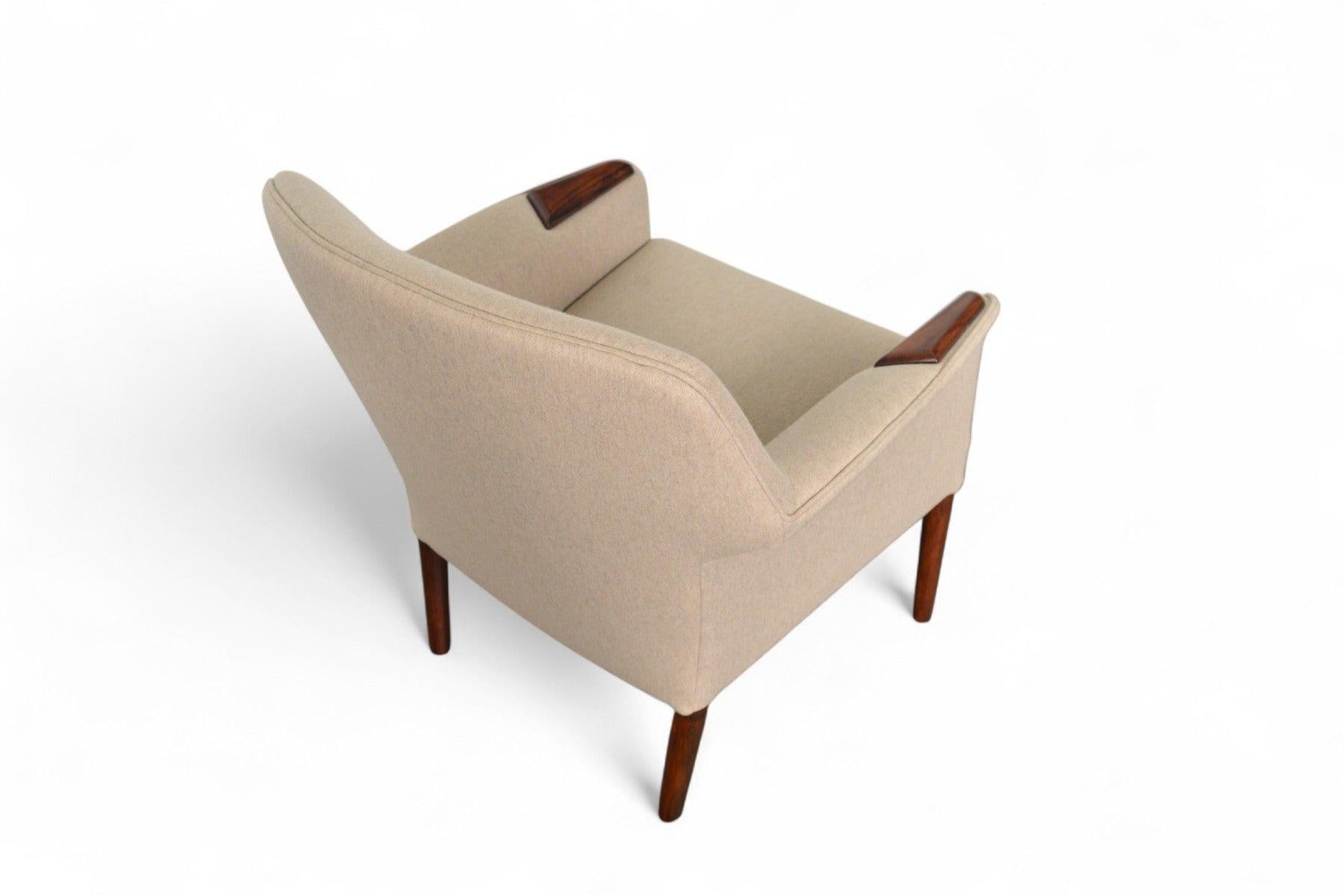 Laine Chaise longue Aksel Bender Madsen modèle 4401 en bois de rose en vente