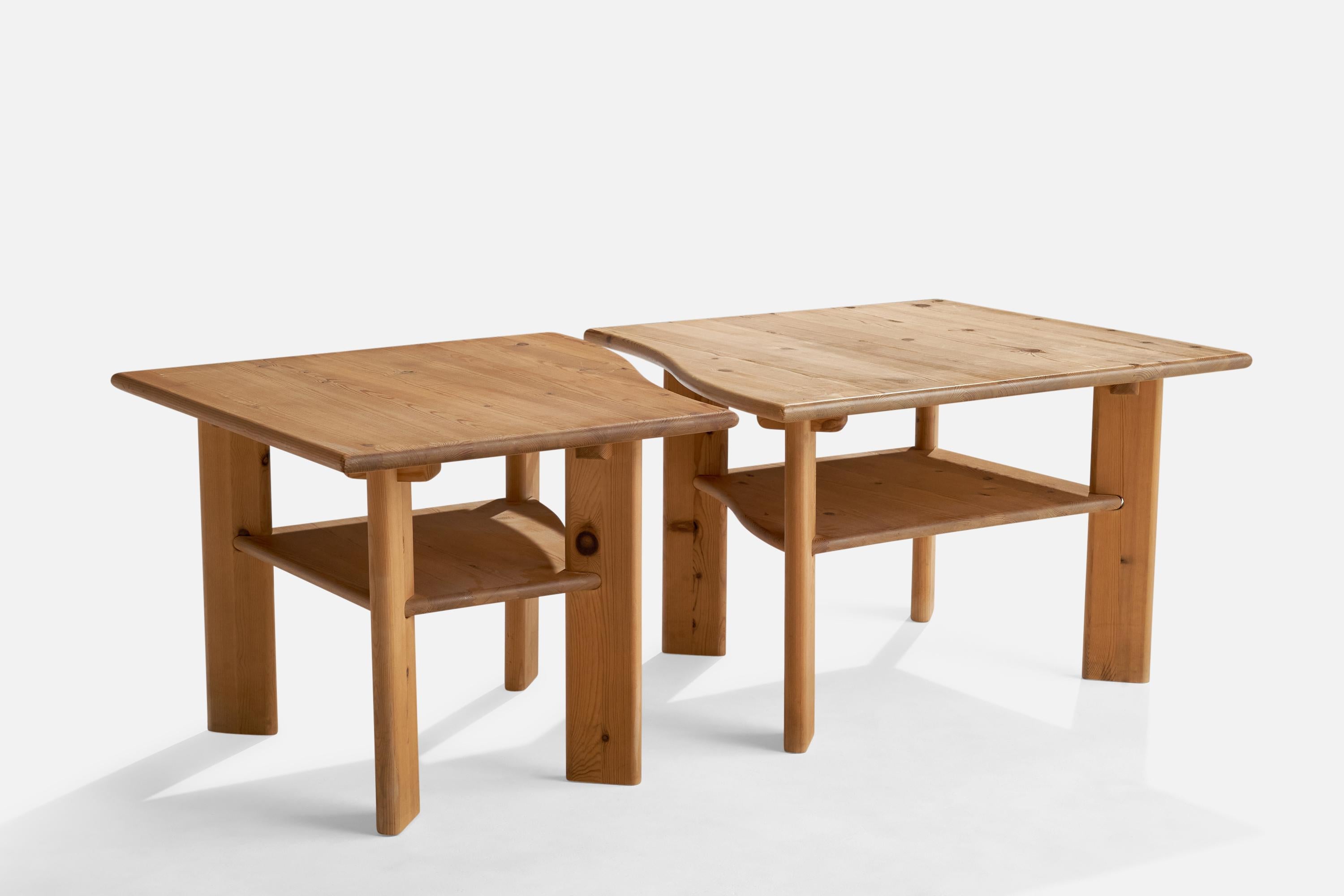 Aksel Kjersgaard, Side Tables or Coffee Table, Pine, Denmark, 1970s In Good Condition For Sale In High Point, NC