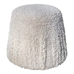 Moderne Bio-Ottomane und Poufs