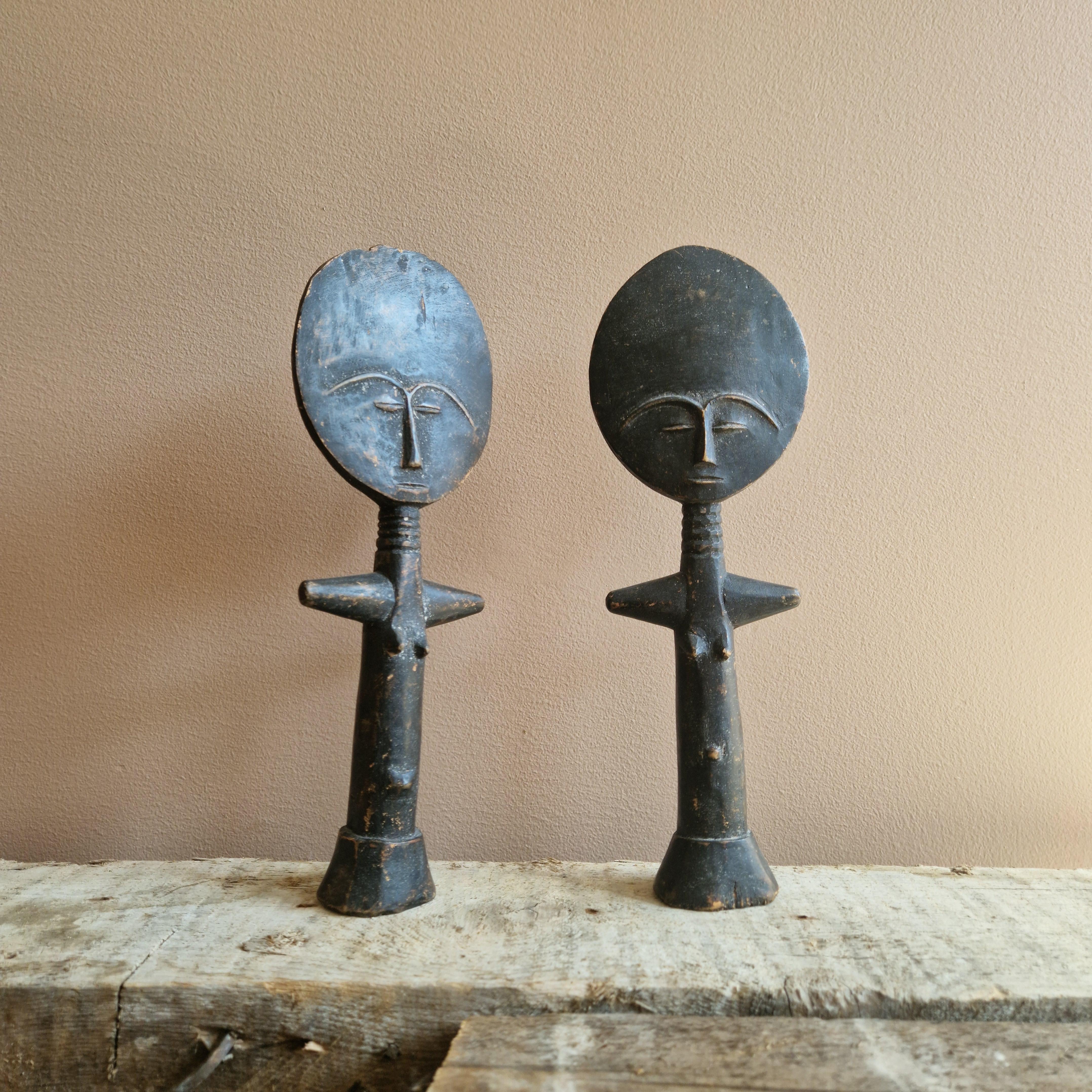 Hand-Carved Akua´ba fertility dolls, Ashanti, Ghana. 20th century For Sale