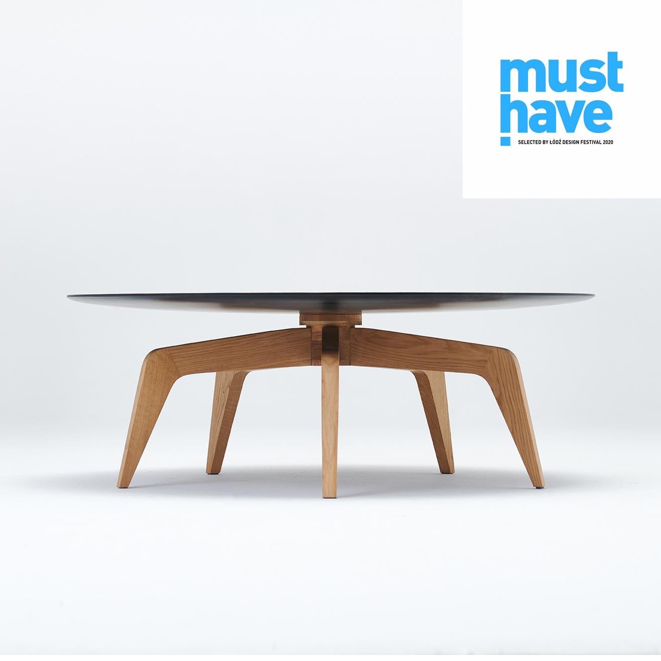 AL 102 - Contemporary Sculptural Solid Oak Coffee Table with Sci-Fi Influence For Sale 8