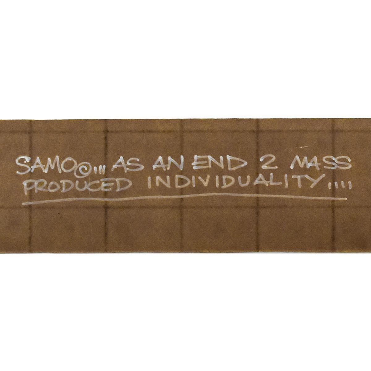 Superbe œuvre d'art originale double face d'Al Diaz.
Al Michele est également célèbre pour avoir été l'autre moitié du duo SAMO© des années 70-80 avec Jean Michel Basquiat.
D'un côté, Far 2 Embarrassing 2 Admit est présenté sur un carrelage.
L'autre