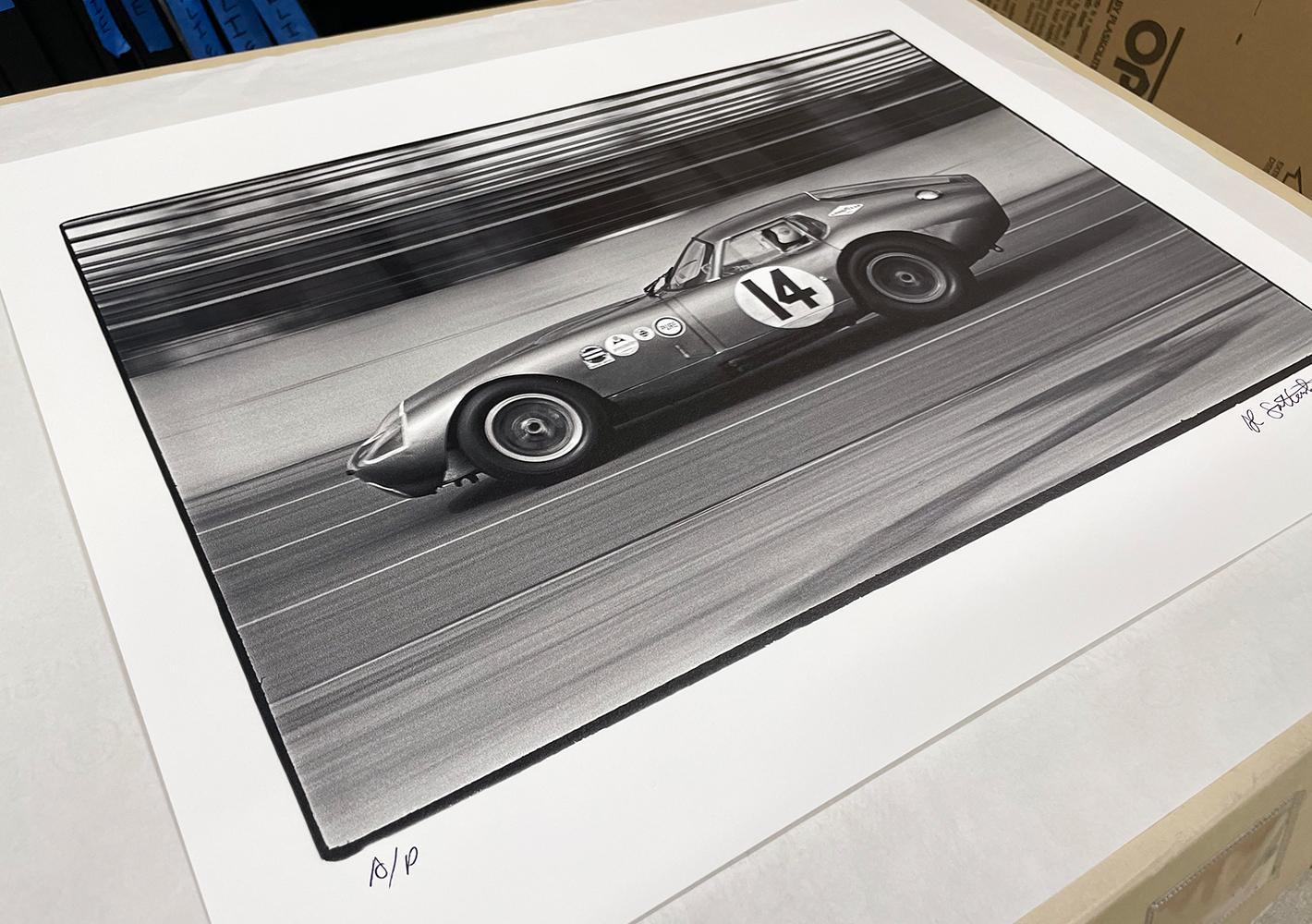 #14 Shelby Cobra Daytona Coupe / Bob Holbert, Daytona 2000 Kilometer Rennen (Postmoderne), Photograph, von Al Satterwhite