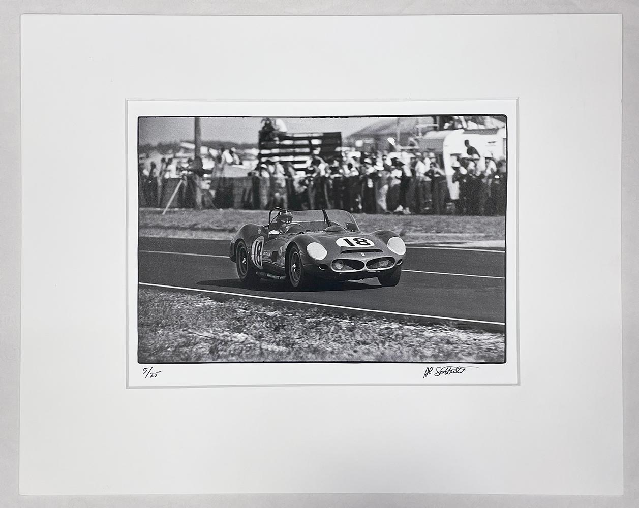 Graham Hill / Ferrari 330TRI/LM #18 - Renn, Sportwagen, Rennwagenfahrer (Postmoderne), Photograph, von Al Satterwhite