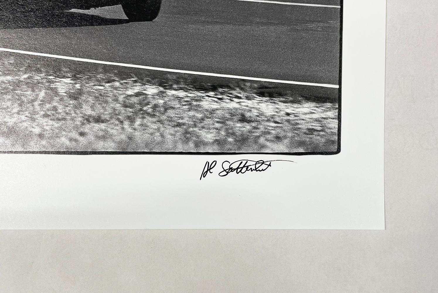 Graham Hill / Ferrari 330TRI/LM #18 - Renn, Sportwagen, Rennwagenfahrer im Angebot 3