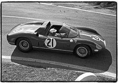 Lorenzo Bandini driving #21 Ferrari 330P, Sebring 12-Hour-Rennen Sebring, FL