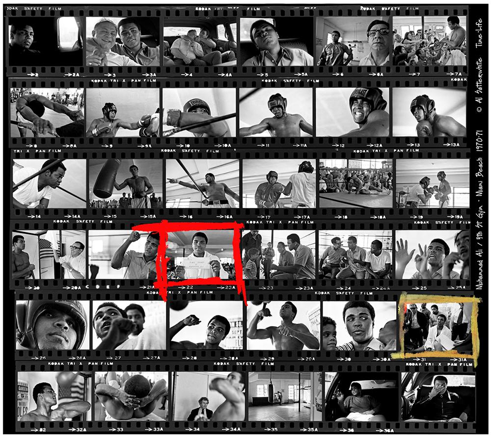 Al Satterwhite Figurative Photograph – Muhammad Ali / 5th Street Gym, Miami Beach – Kontaktabzug, Schwarz-Weiß