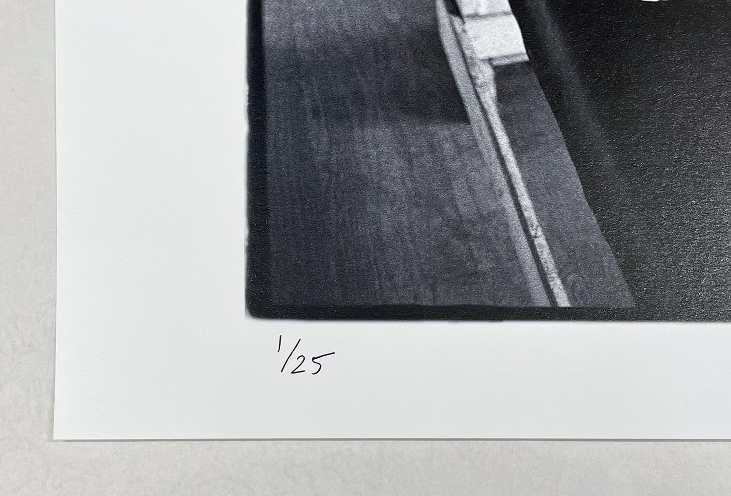 Muhammad Ali ( Situps on Bench) von Al Satterwhite, 1971, Archivalischer Pigmentdruck im Angebot 3
