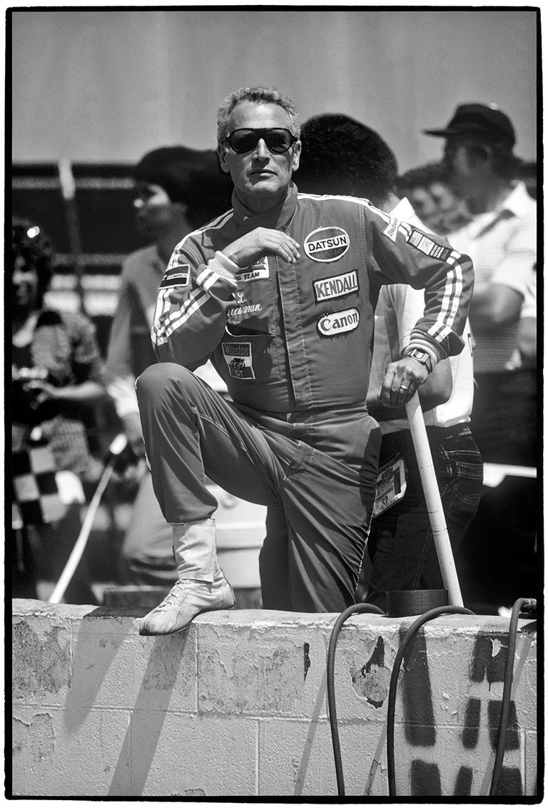 Al Satterwhite Black and White Photograph – Paul Newman, Riverside Raceway, Riverside, CA
