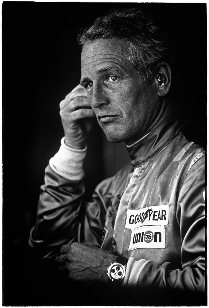 Al Satterwhite Portrait Photograph – Paul Newman / Sebring 12-Stunden-Rennen, Florida - Schwarz-Weiß-Porträt, Rennen