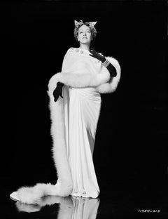Gloria Swanson in pelliccia