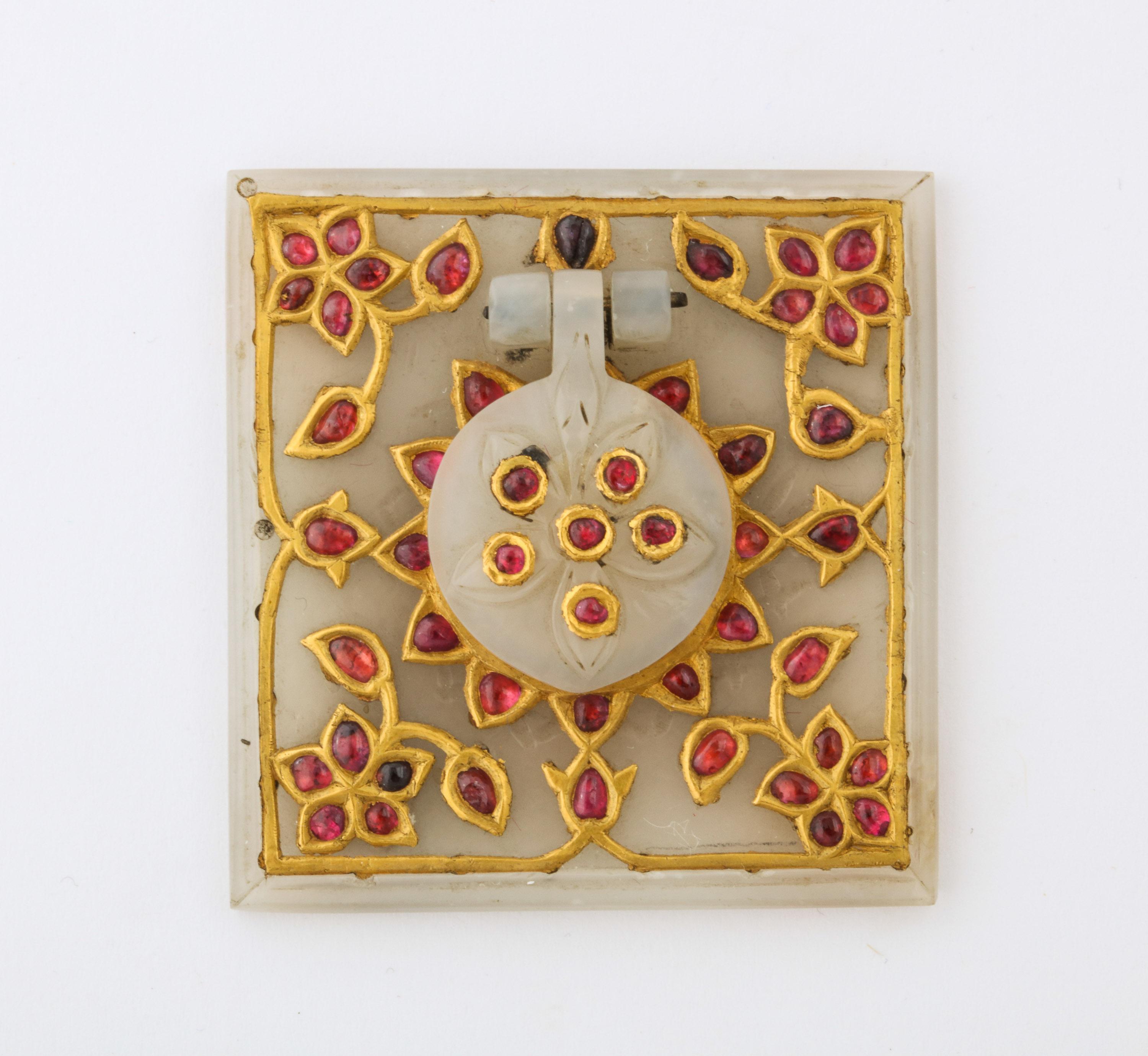 Sammlung Al Thani, quadratischer indischer Mughal-Tintenfassdeckel aus weißer Jade, um 1800 (Islamisch) im Angebot