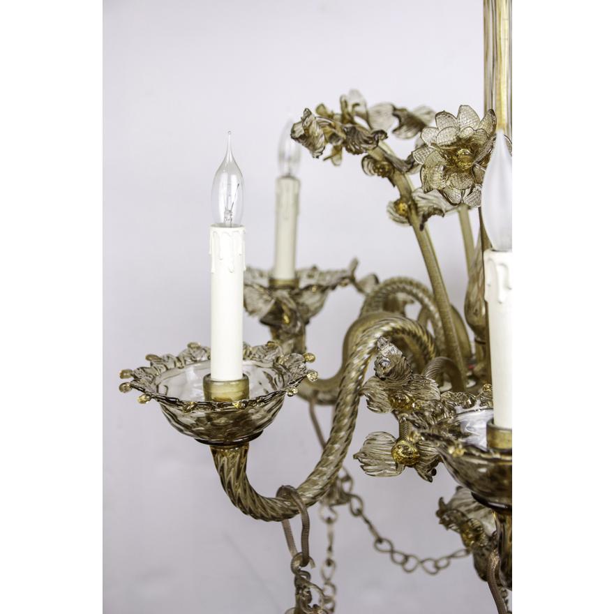 20ième siècle Lustre italien à six lumières en verre de Murano soufflé ambré fumé du début du 20e siècle en vente