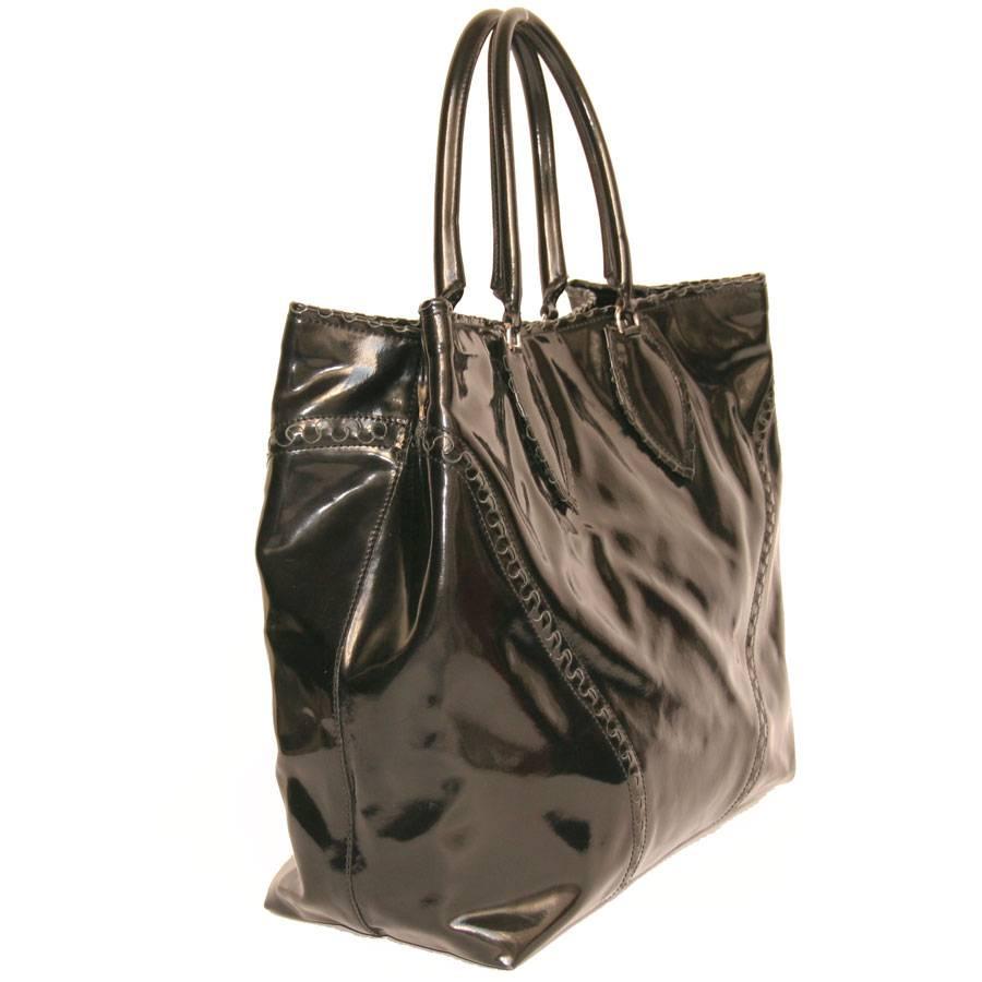 Women's ALAÏA Large Tote Bag in Black Patent Leather