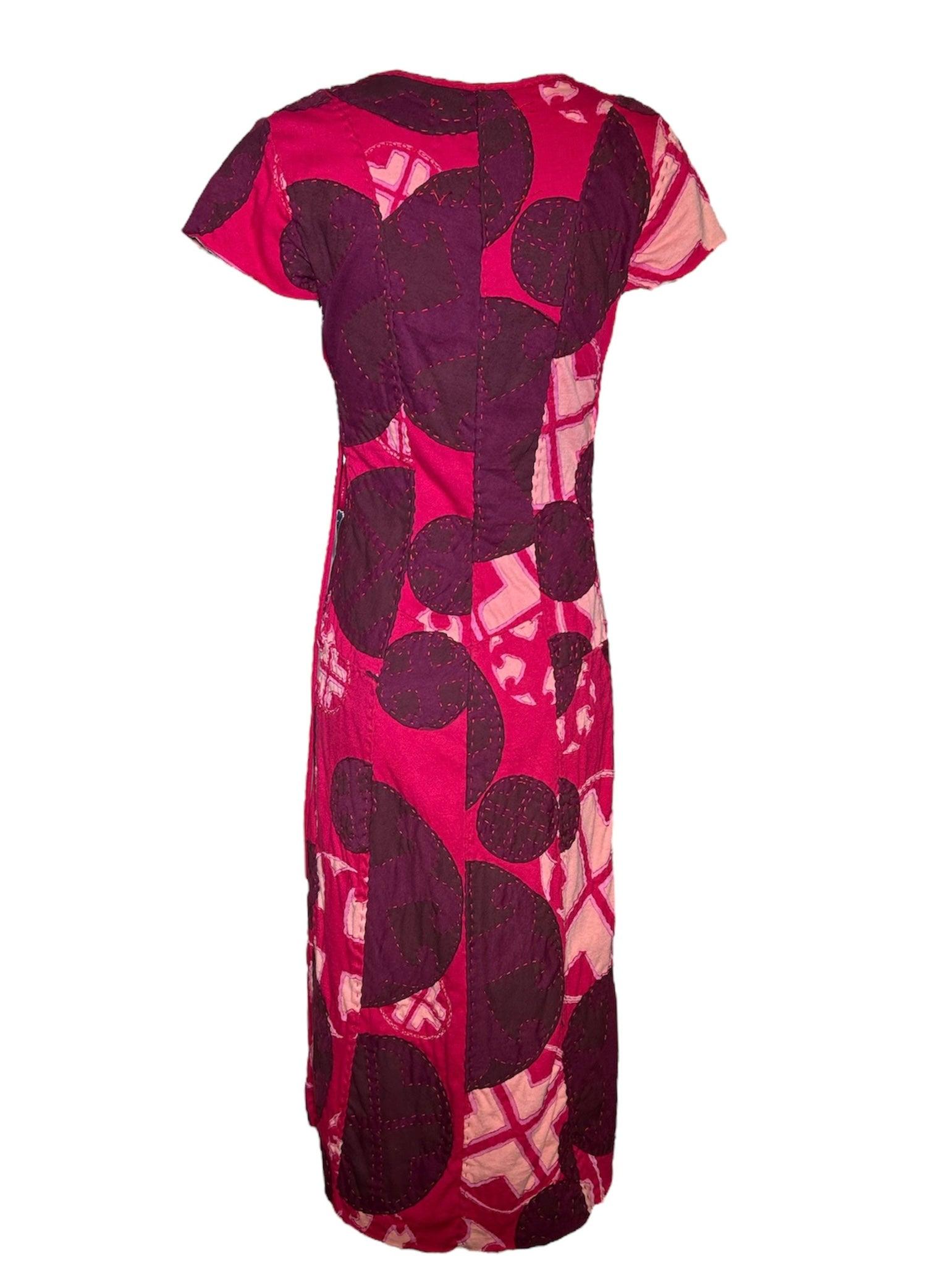Alabama Magenta Handgefertigtes Patchwork Geometrisches Design Wickelkleid, 2000s (Rot) im Angebot