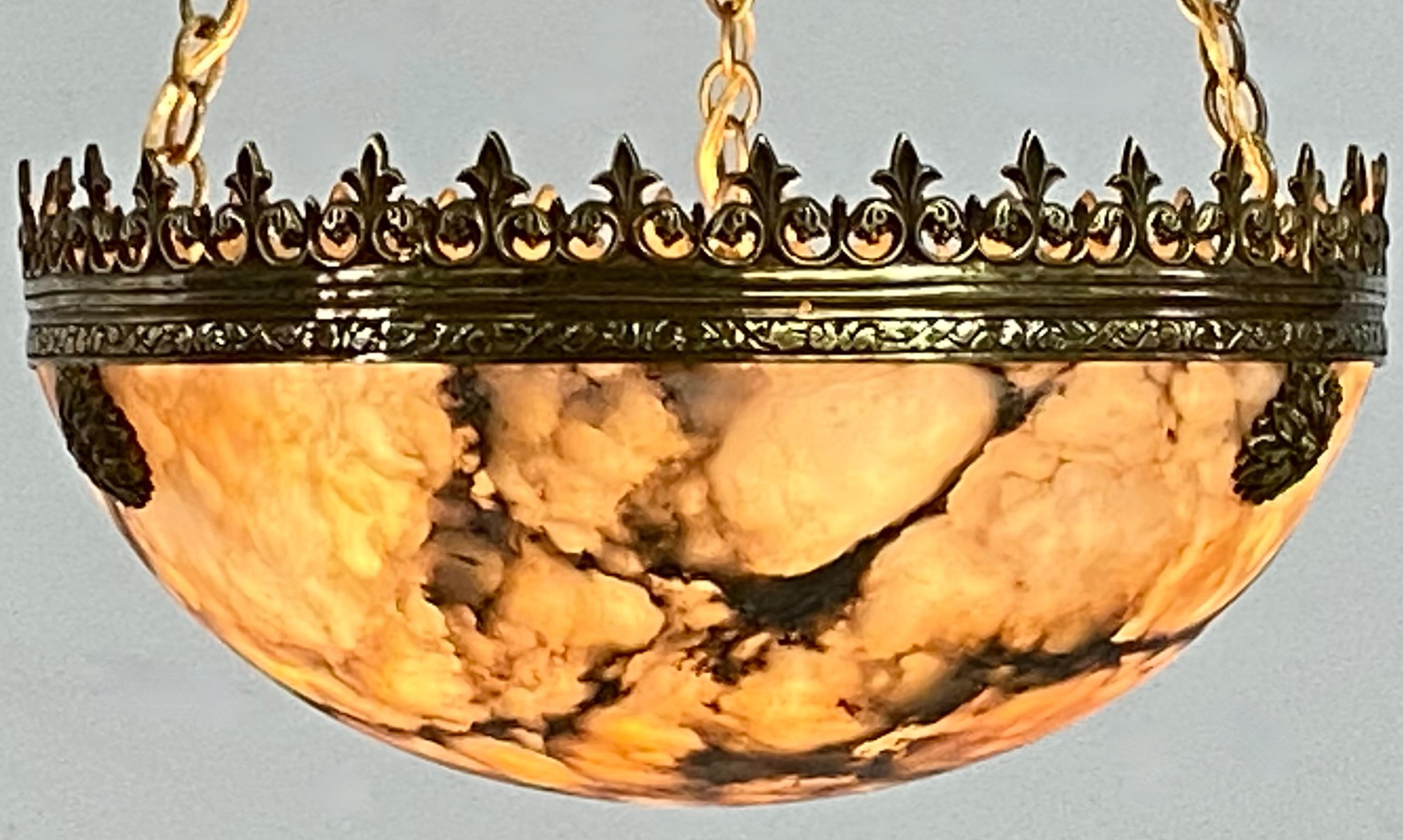 Alabaster and Brass Light Fixture, Early 20th Century Circa 1910 For Sale 2