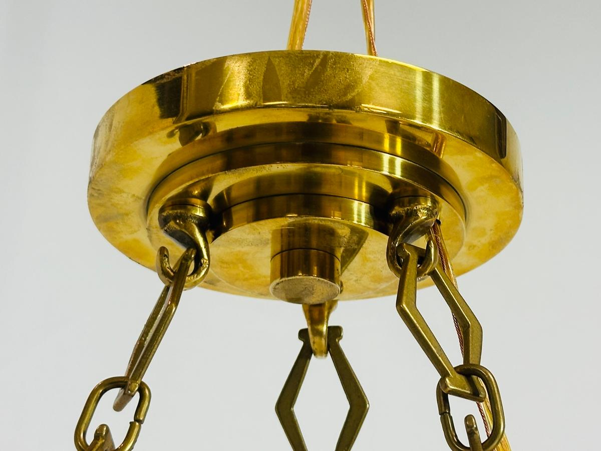 Kronleuchter „Verona“ aus Alabaster und Messing, Vaughan-Beleuchtung im Angebot 7