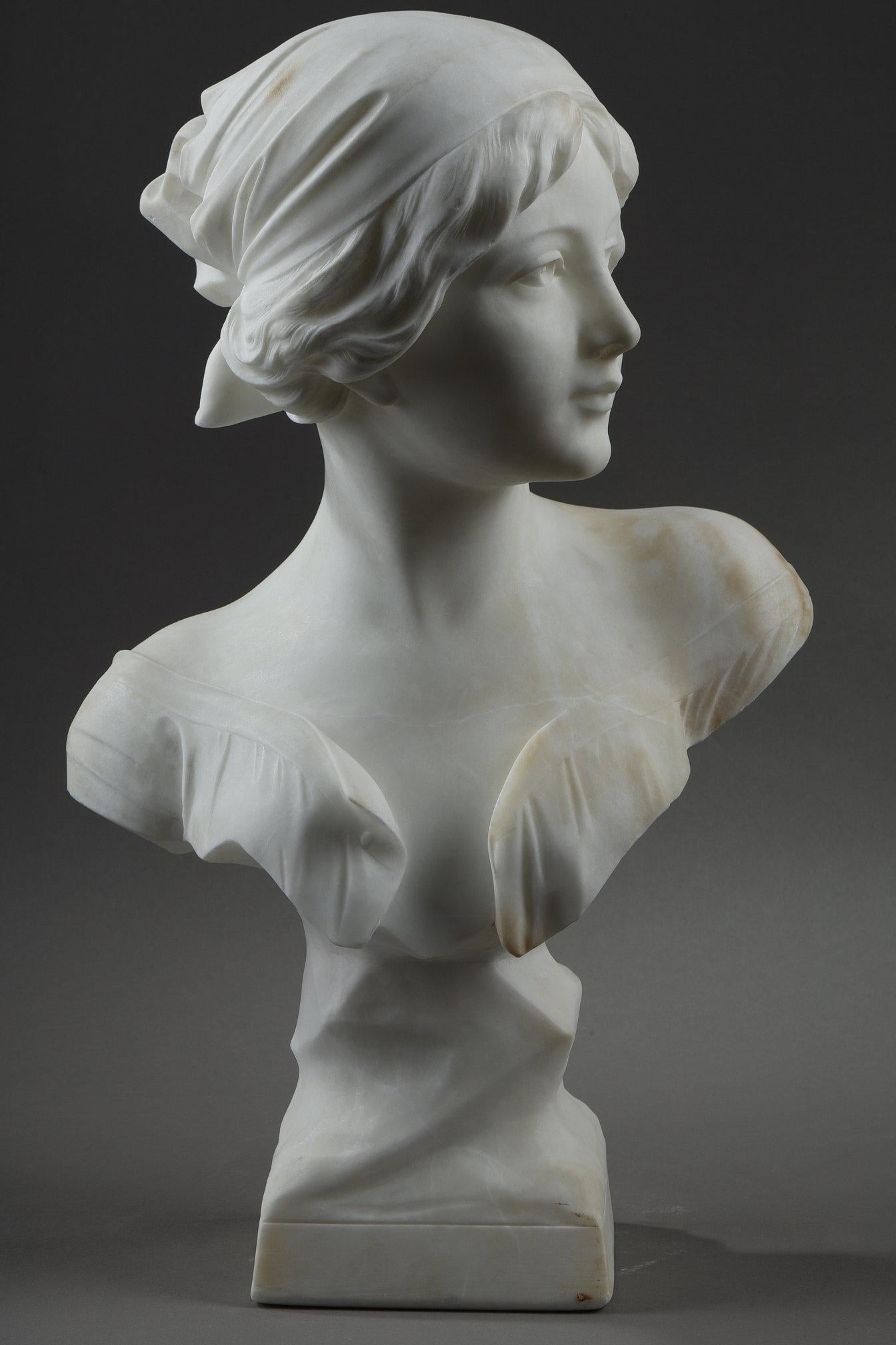 Alabaster bust of a young woman, signed Cyprien In Good Condition For Sale In Paris, FR