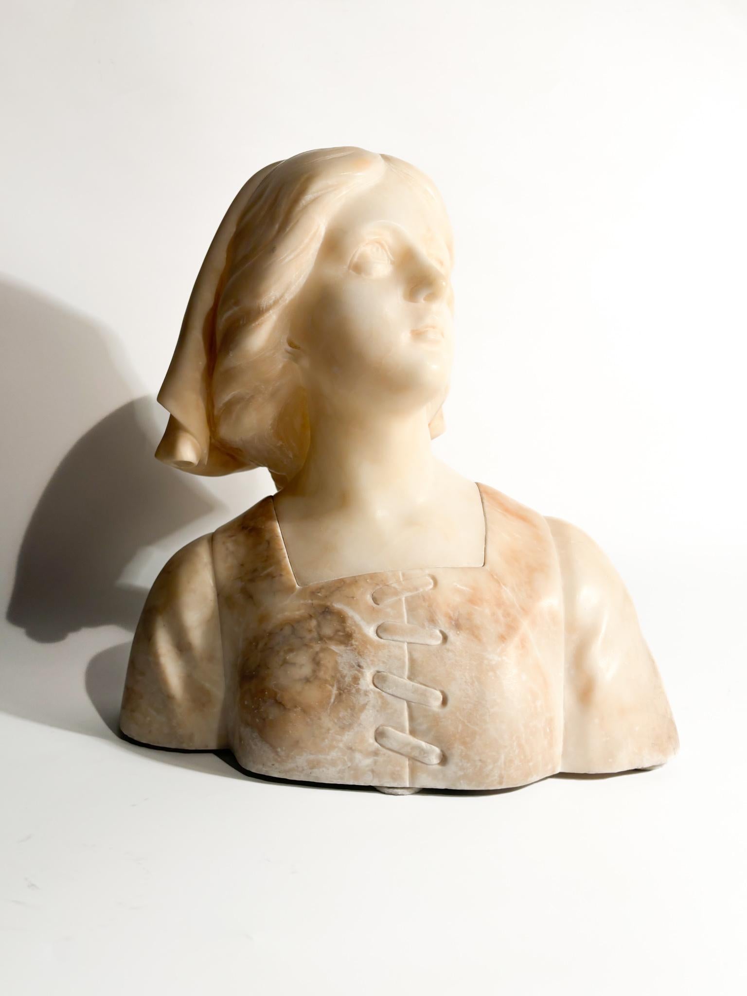 Neoclassical Alabaster Bust of Joan of Arc Attributed to Giuseppe Bessi Early XX Century For Sale