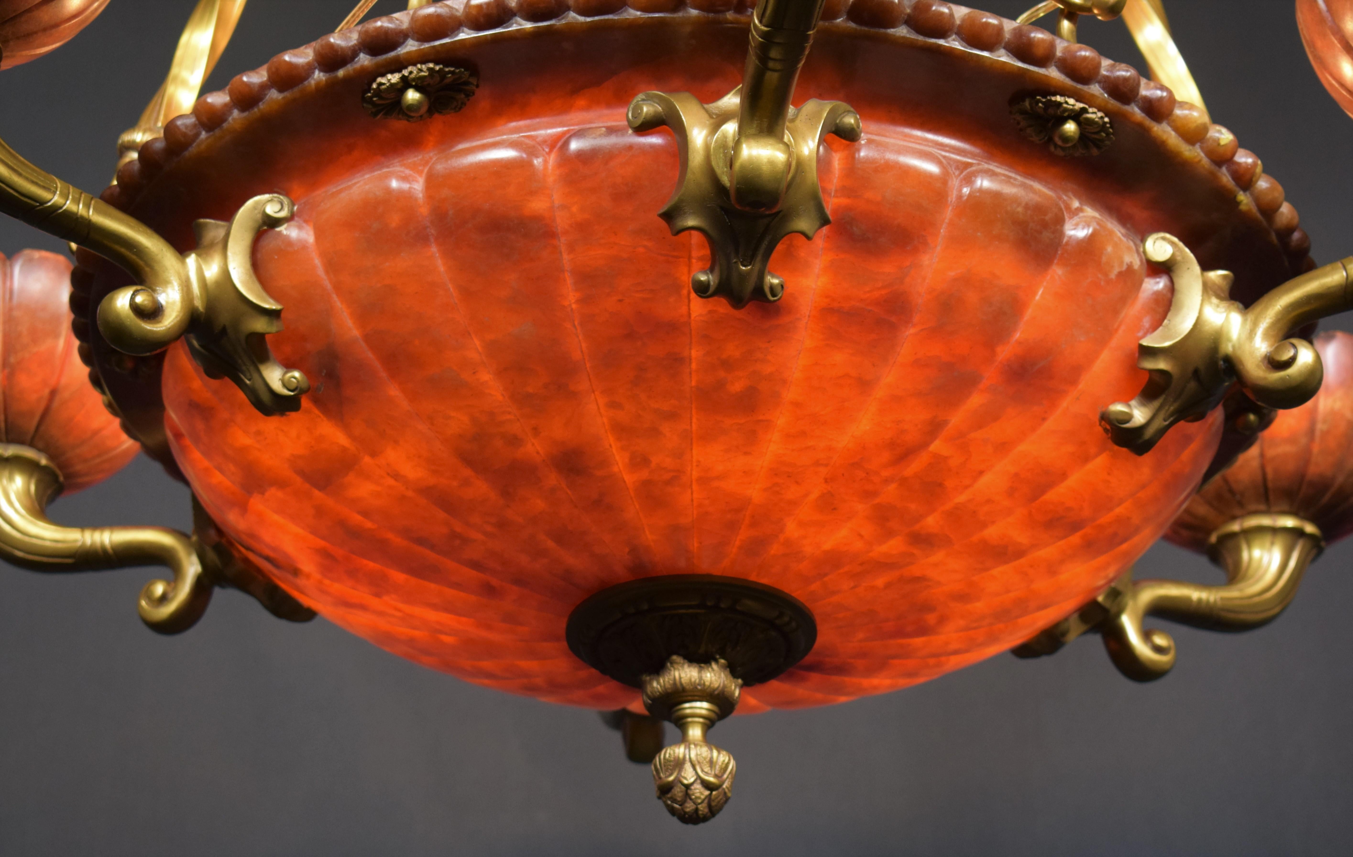 Francese Lampadario in alabastro a 9 luci, Francia, 1920 circa in vendita