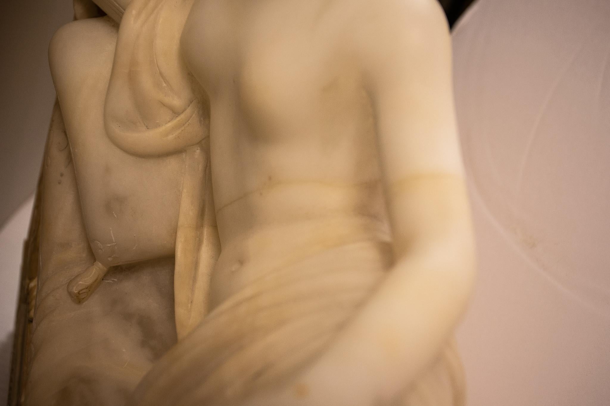 19th Century Alabaster Figure of Pauline Bourgeoisie After a Model by Antonio  Canova