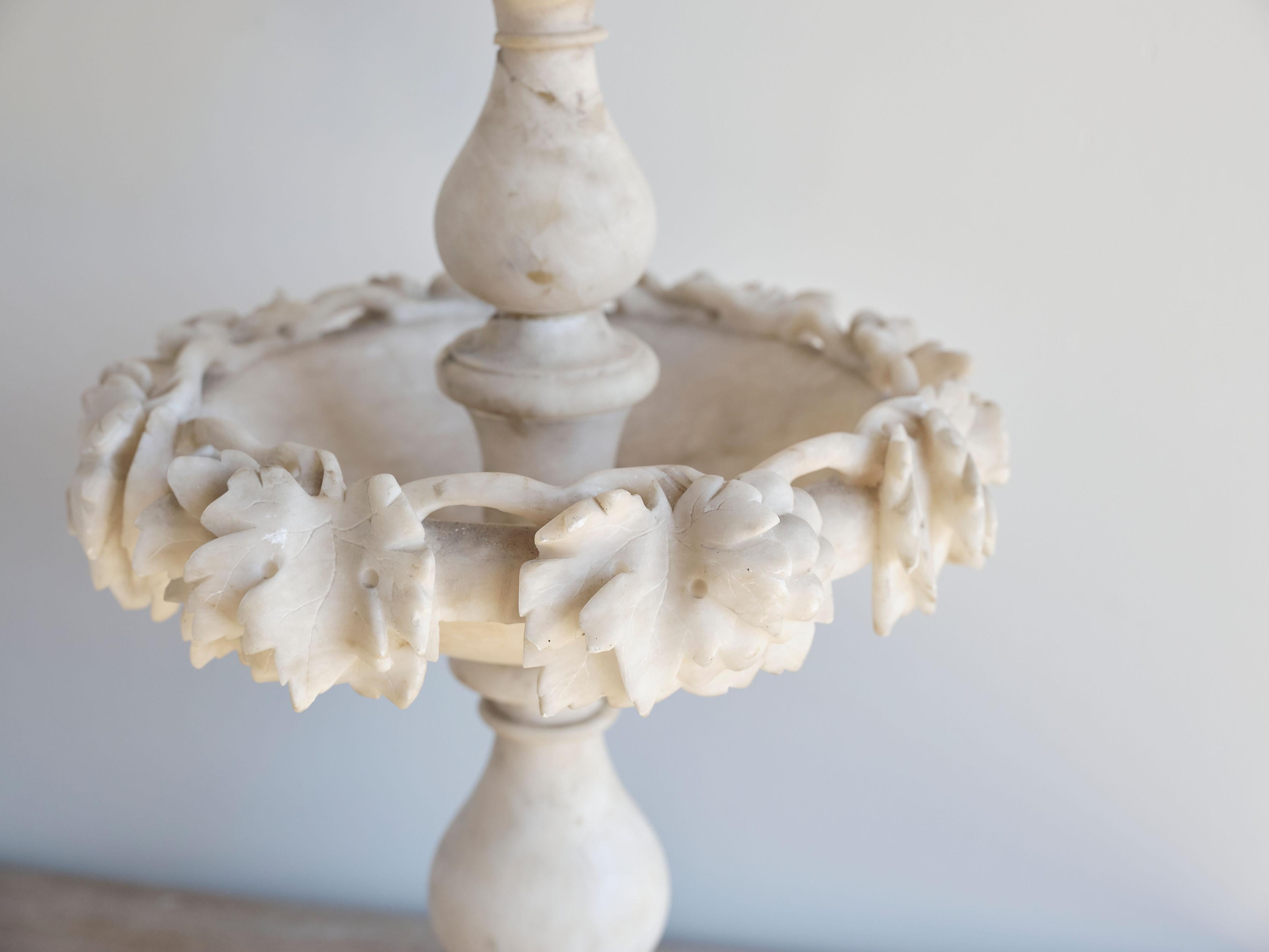 Alabaster Fountain In Excellent Condition For Sale In Madison, MS