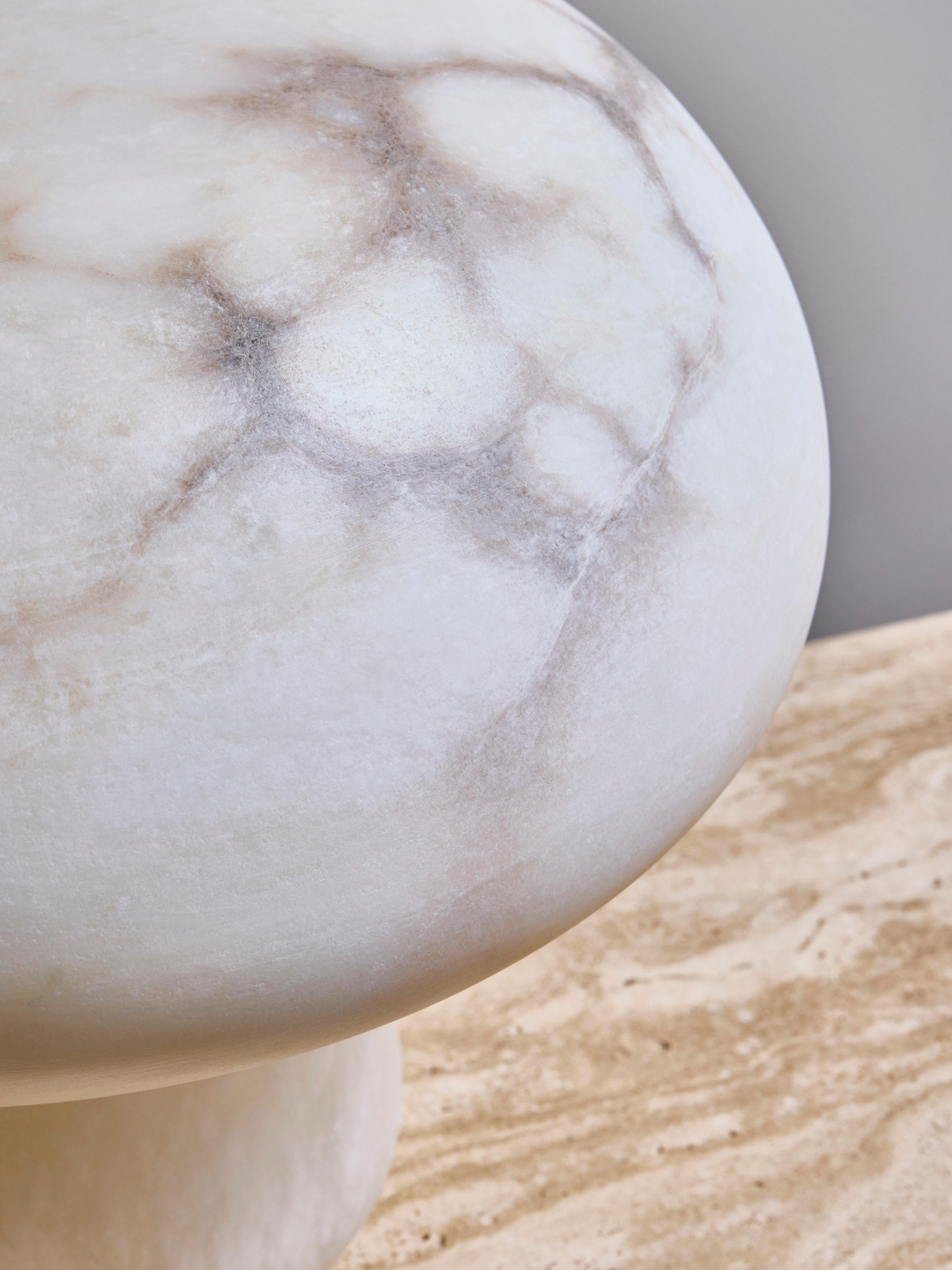 Espagnol Lampe de table en forme de champignon en albâtre en vente