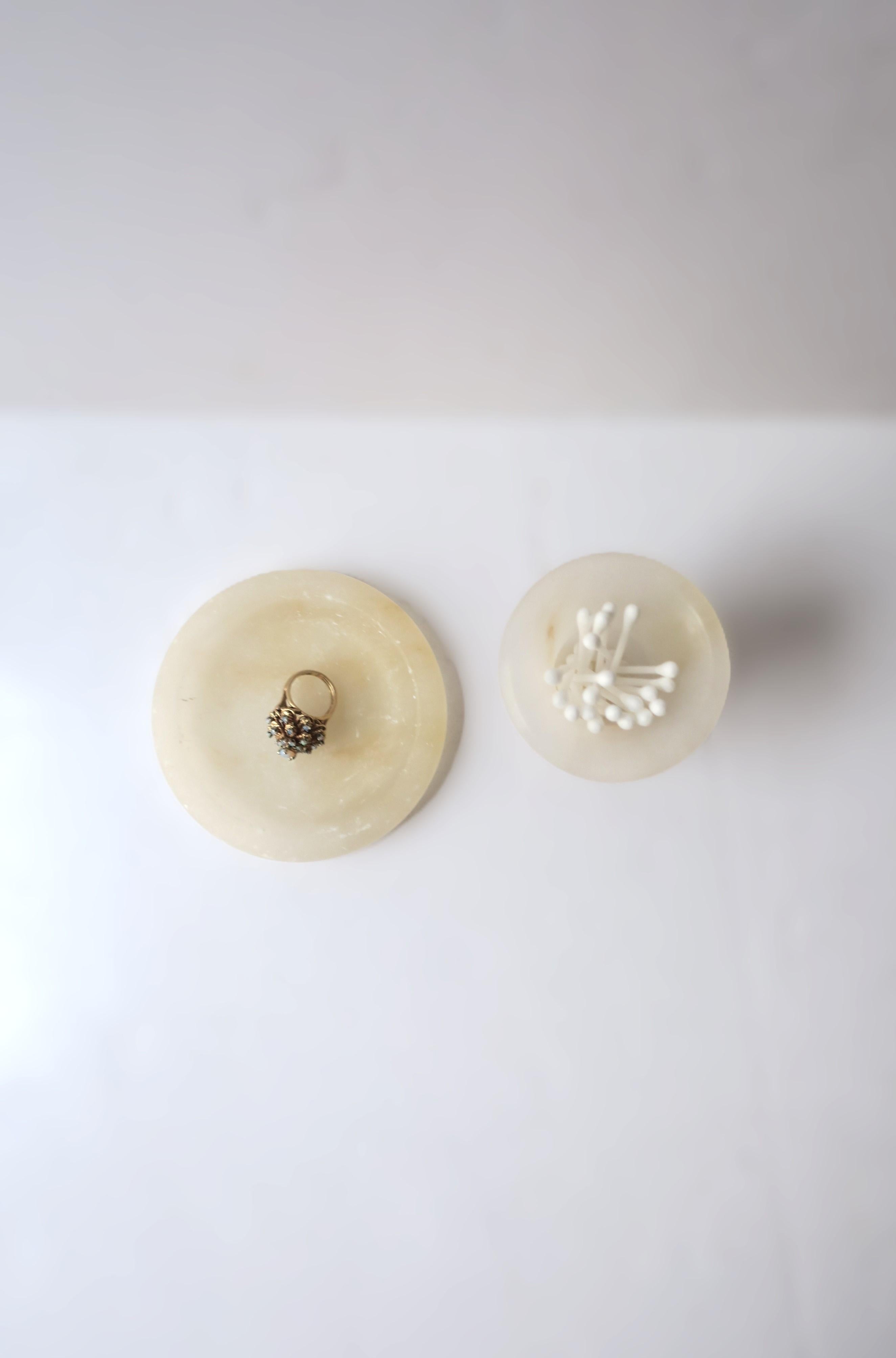 Alabaster Marble Jewelry Dish For Sale 5