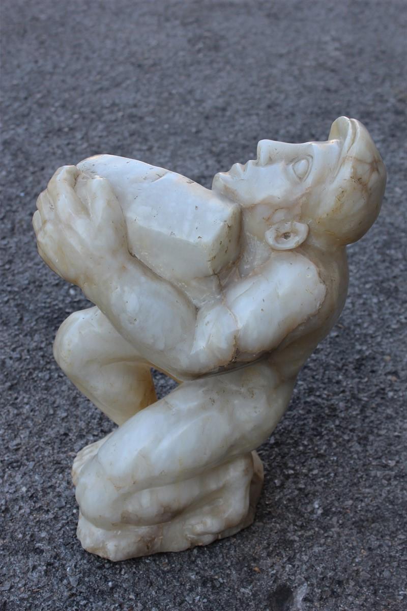 Mid-Century Modern Sculpture en marbre albâtre Design italien 1970 Homme mineur en vente