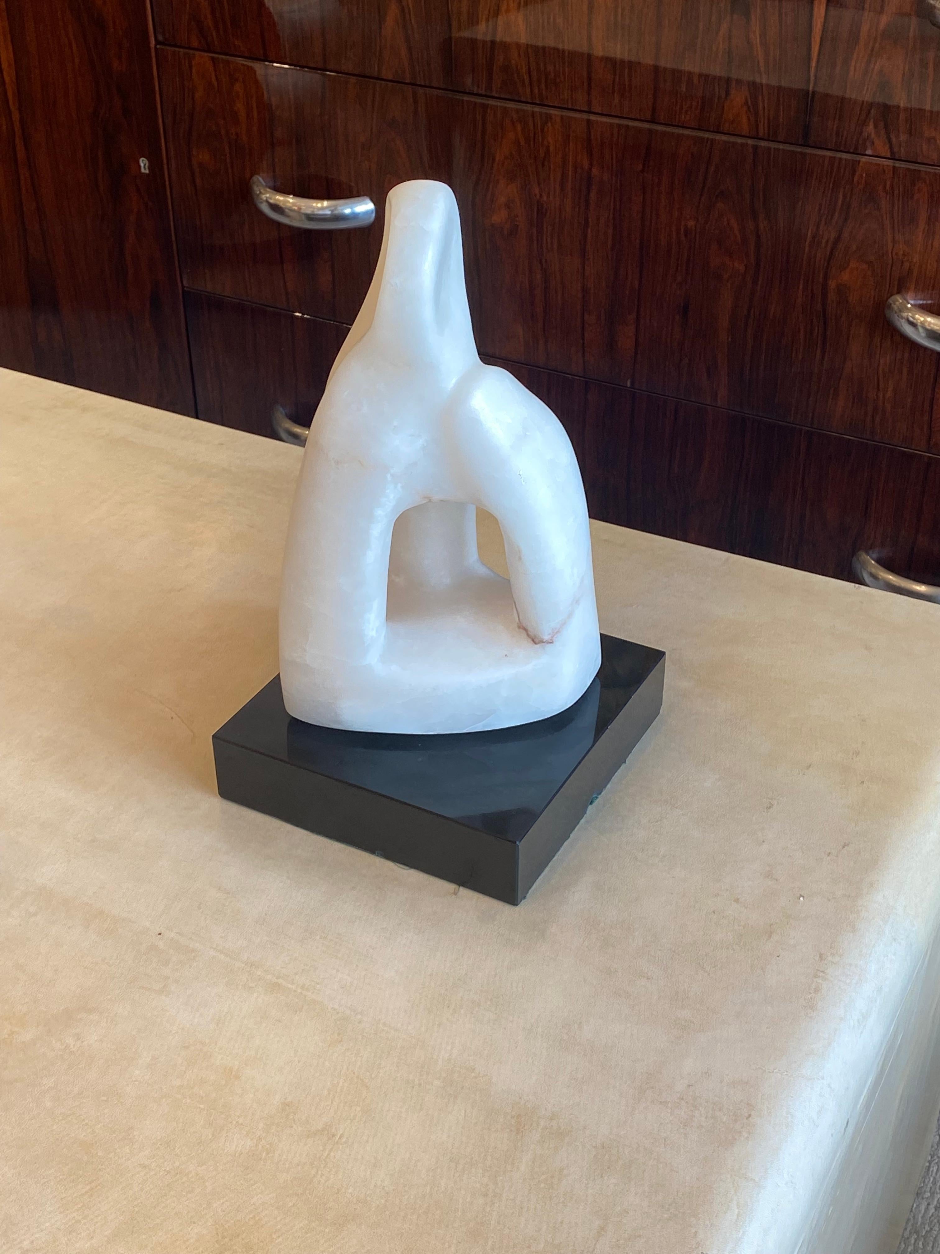 A gorgeous black and white abstract sculpture in Alabaster and Marble.
Made in France.