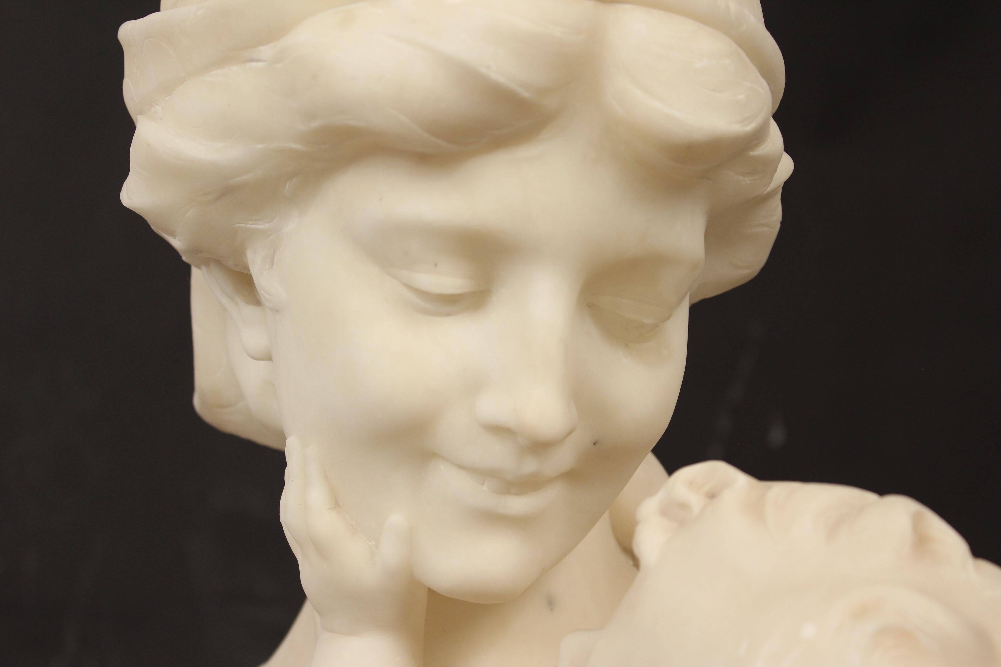 Early 20th Century Alabaster bust of a Mother and Child