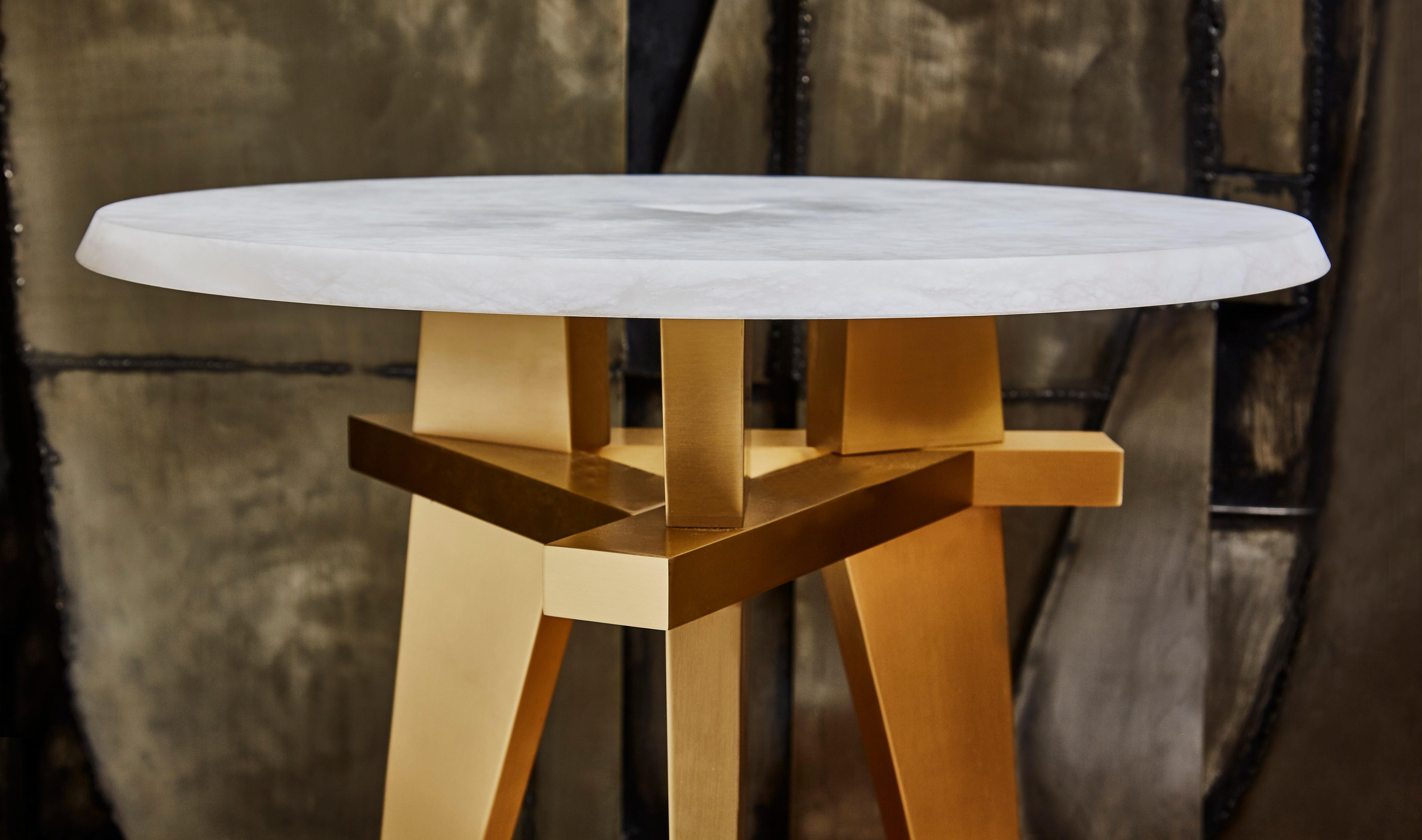 Alabaster Pedestal Table by Studio Glustin In Excellent Condition For Sale In Saint-Ouen (PARIS), FR