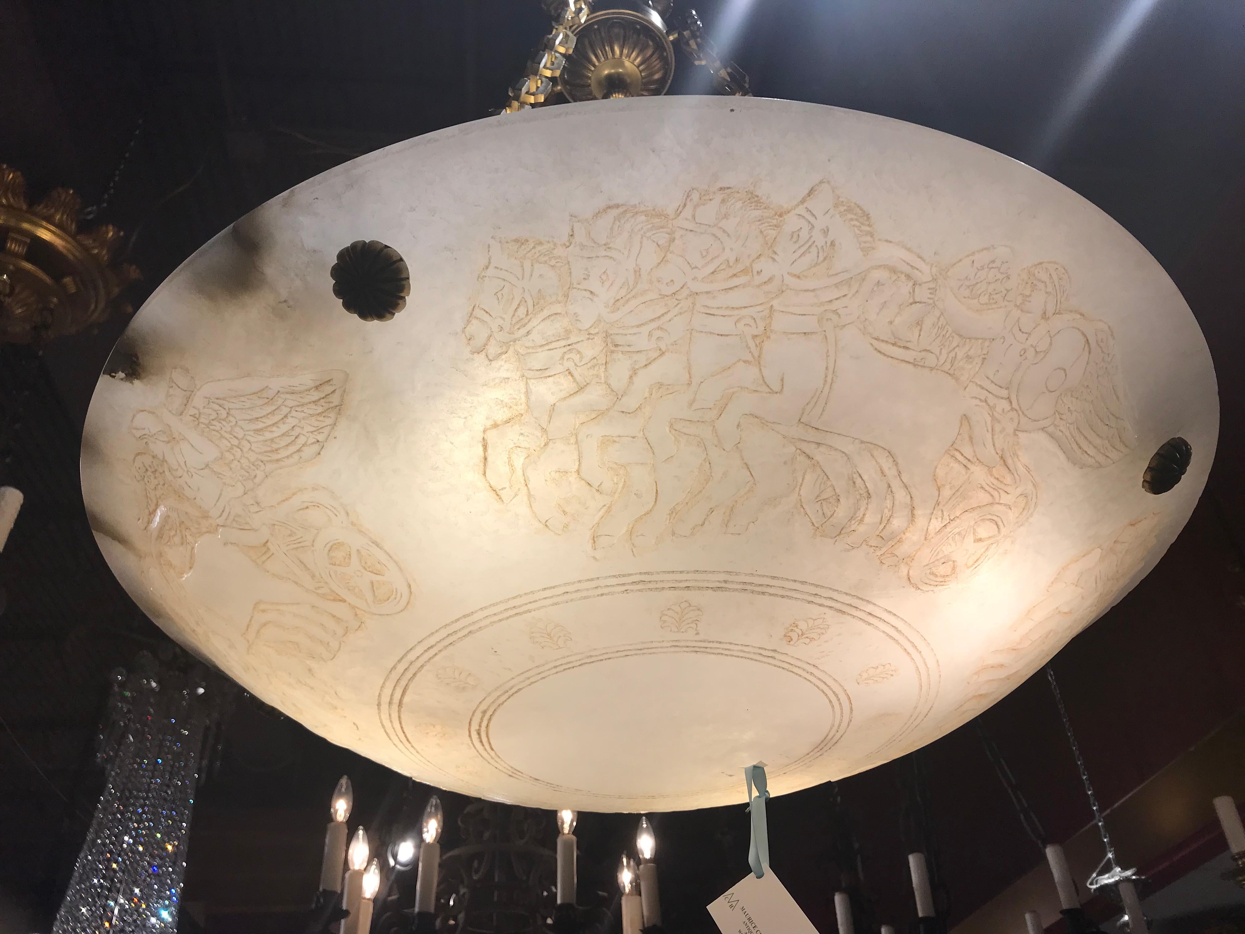 Pendentif en albâtre en vente 13