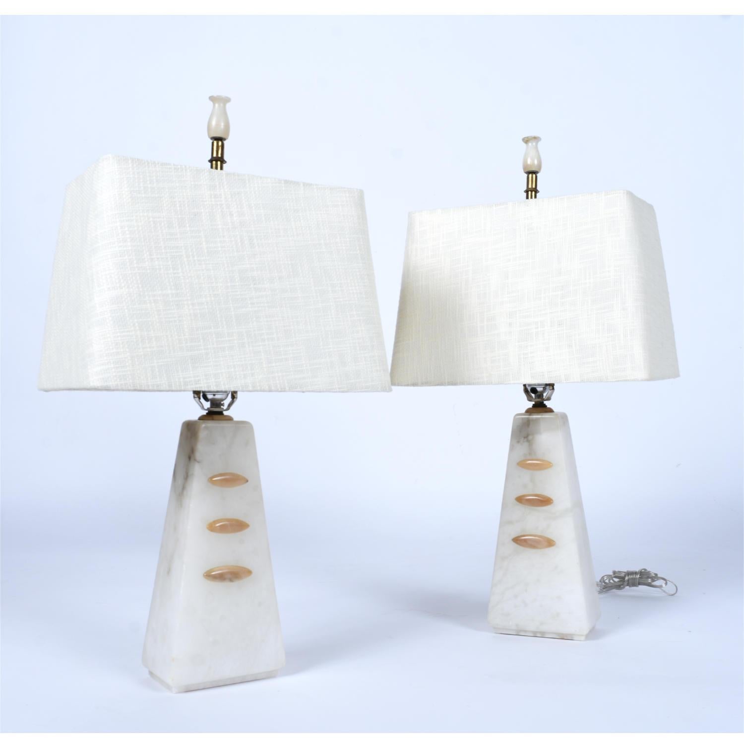 American Alabaster Pyramid Table Lamps and Finials, Art Deco to Modern Transitional Style For Sale