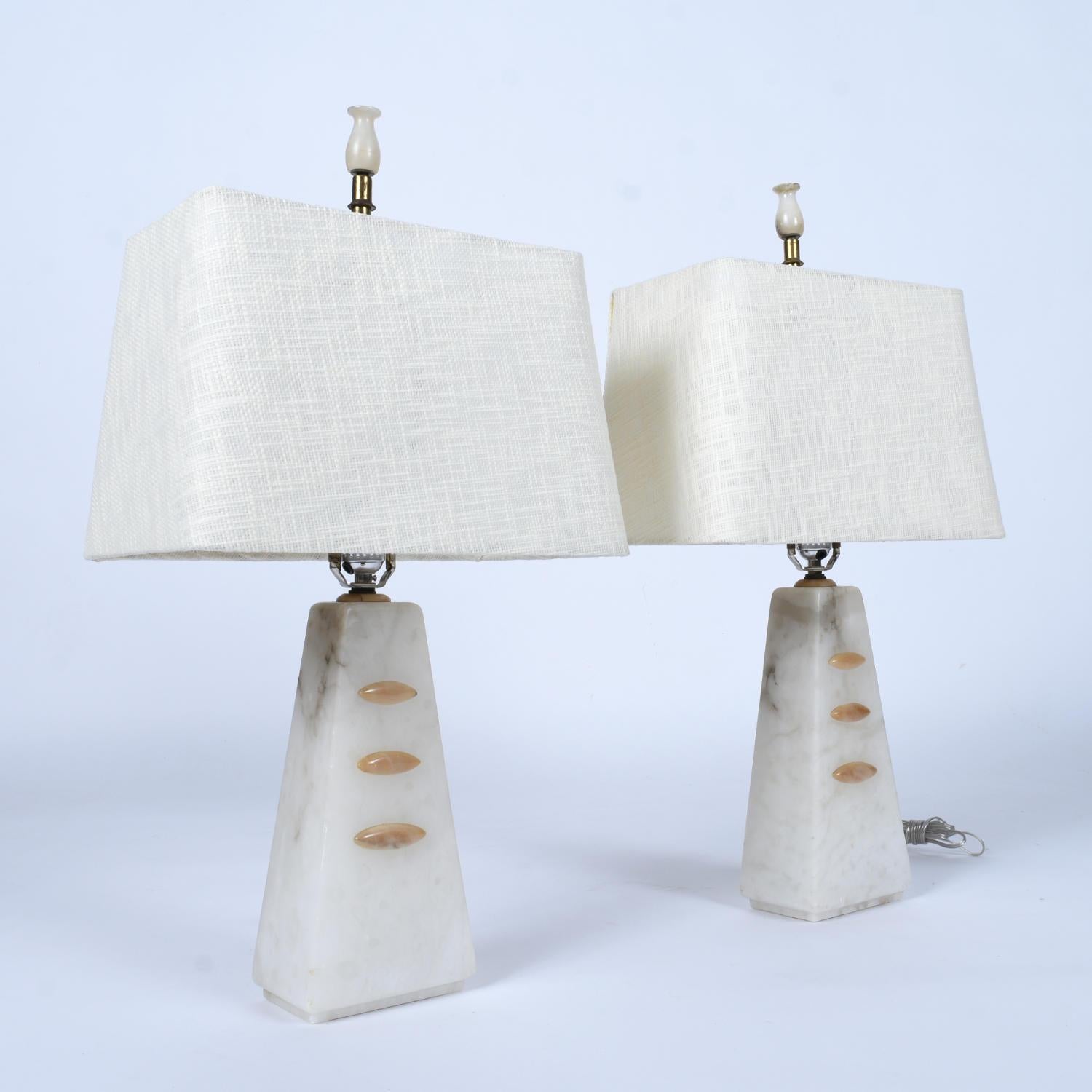 Mid-20th Century Alabaster Pyramid Table Lamps and Finials, Art Deco to Modern Transitional Style For Sale