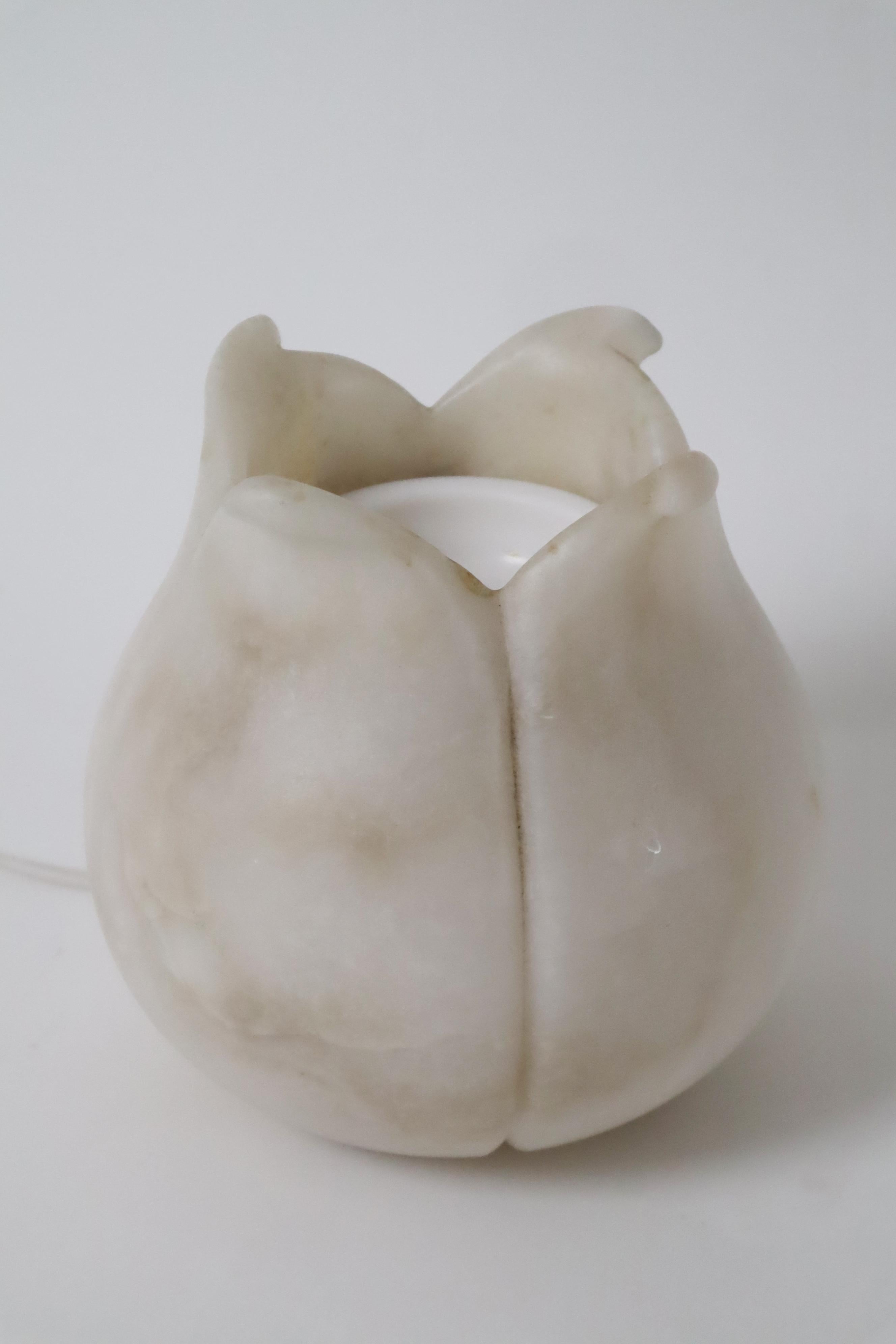 Lampe à parfum d'albâtre en forme de fleur de lotus 1980, Italie en vente 1
