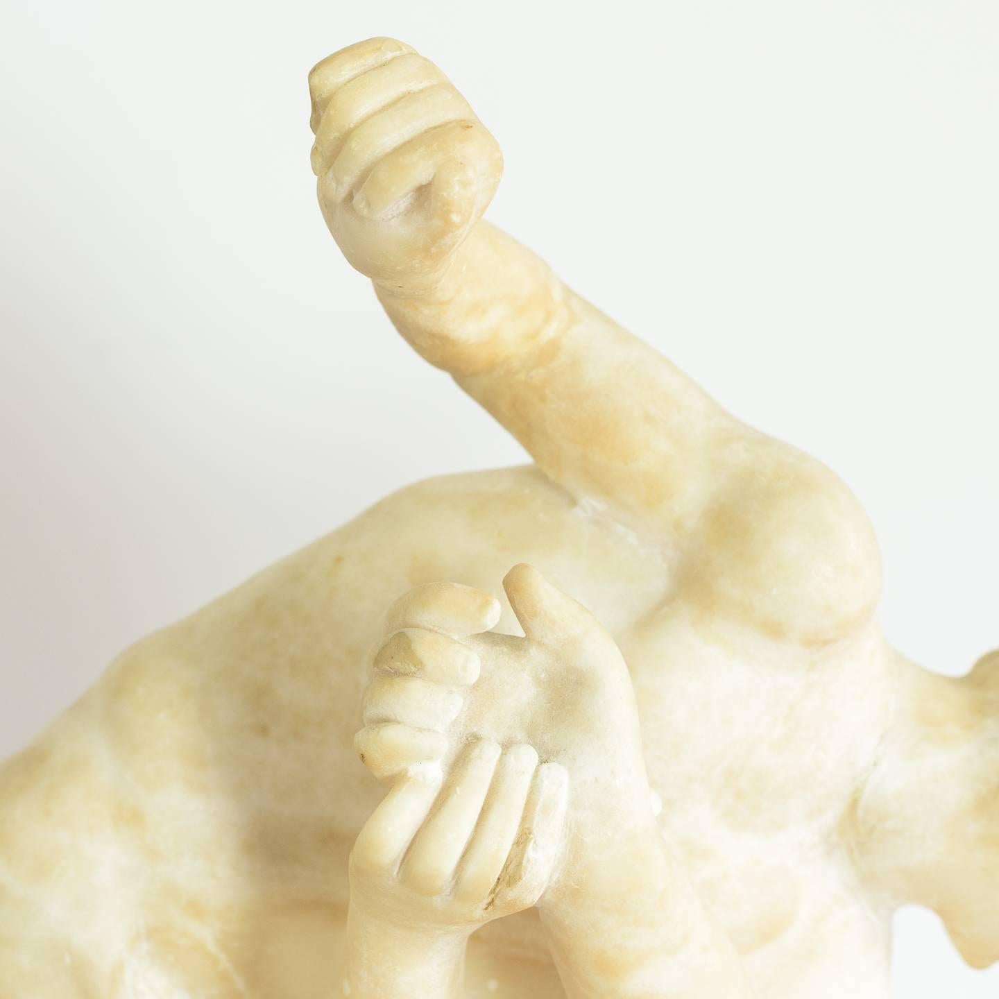 Sculpture en albâtre des lutteurs des Uffizi 3