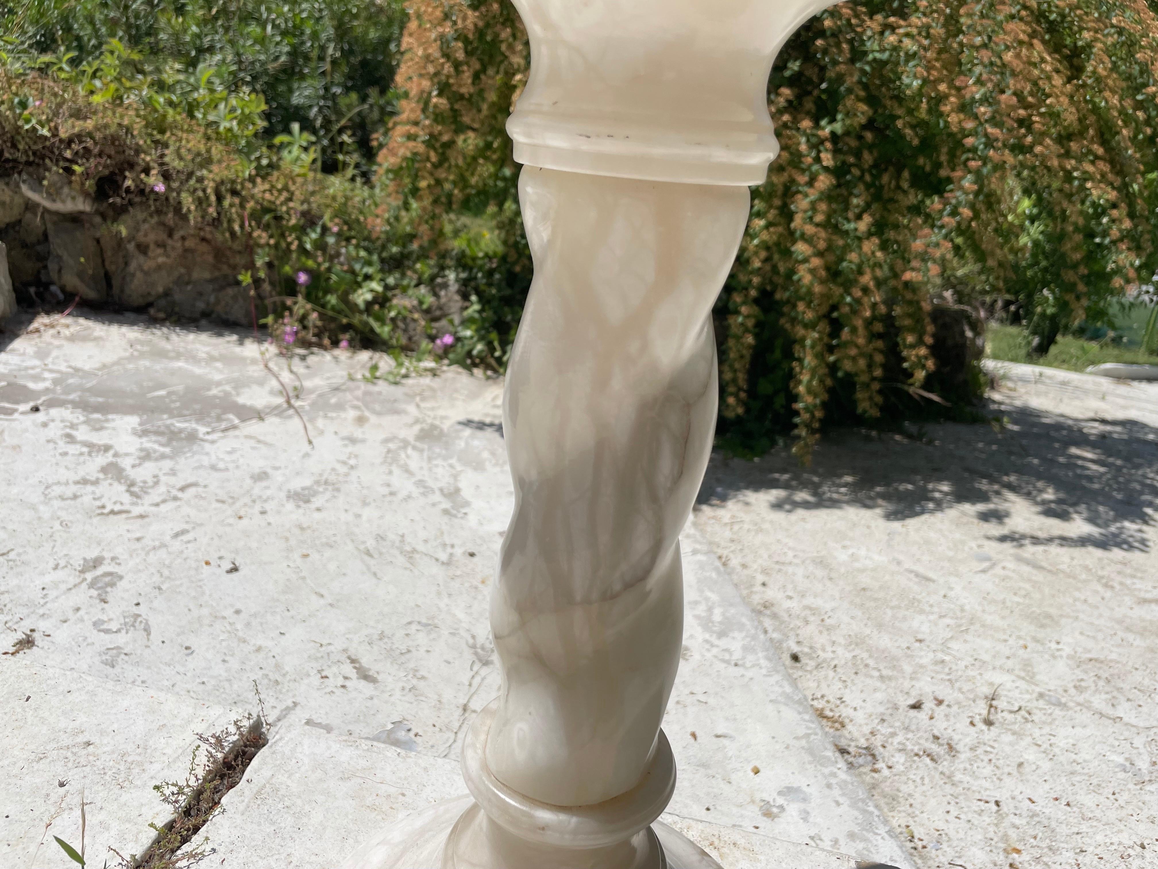 Alabaster Side Table or Gueridon, from Italy 1960, White Marble Color In Good Condition In Auribeau sur Siagne, FR