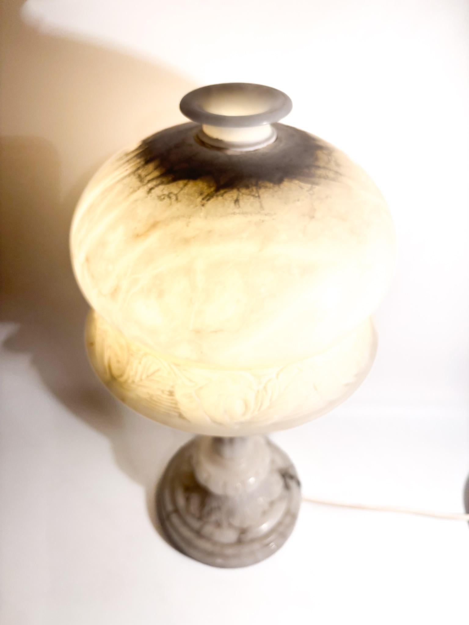 Alabaster Table Lamp Decorated in Relief with One Light, 1950s For Sale 6