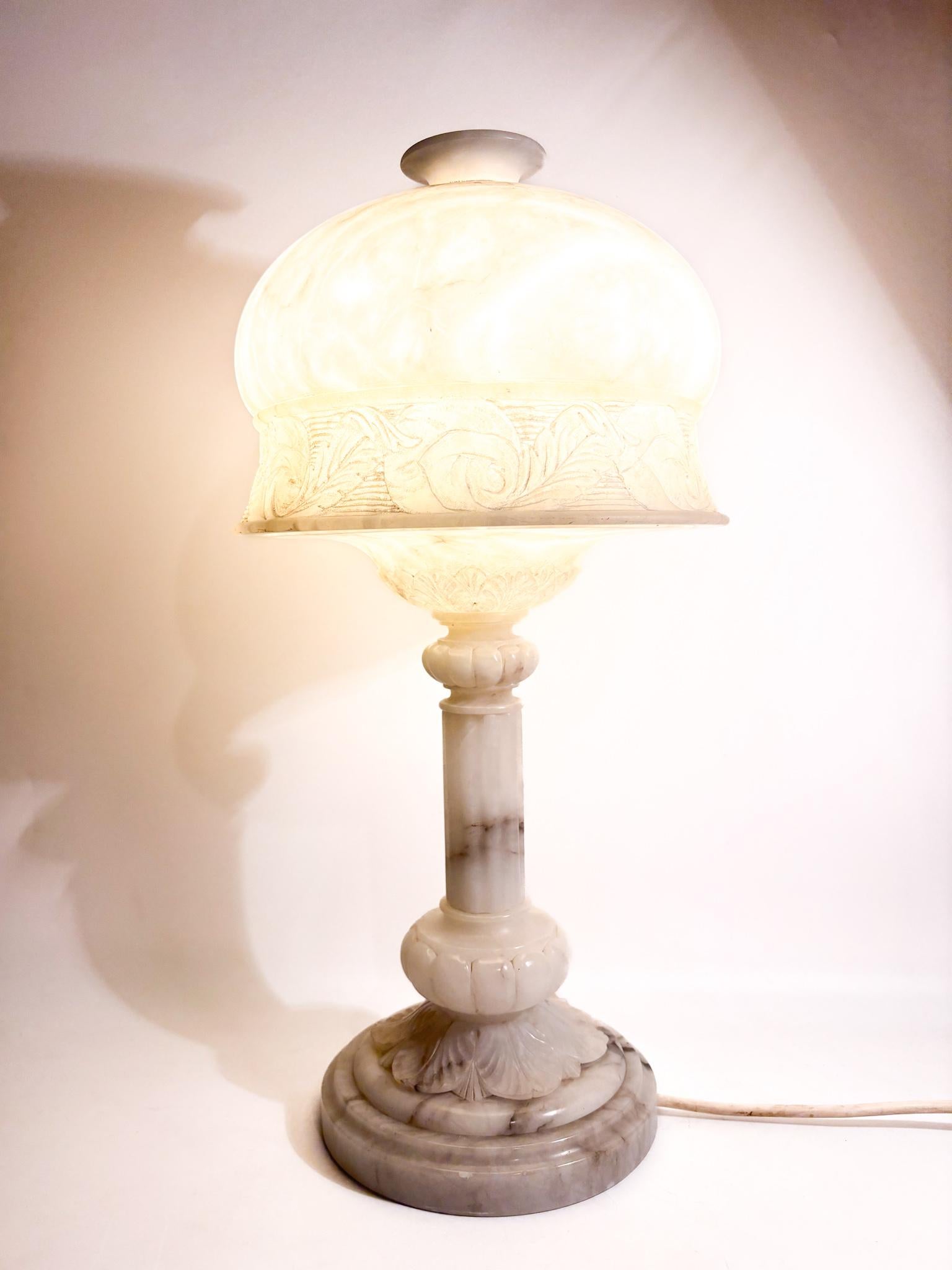 Alabaster Table Lamp Decorated in Relief with One Light, 1950s For Sale 3