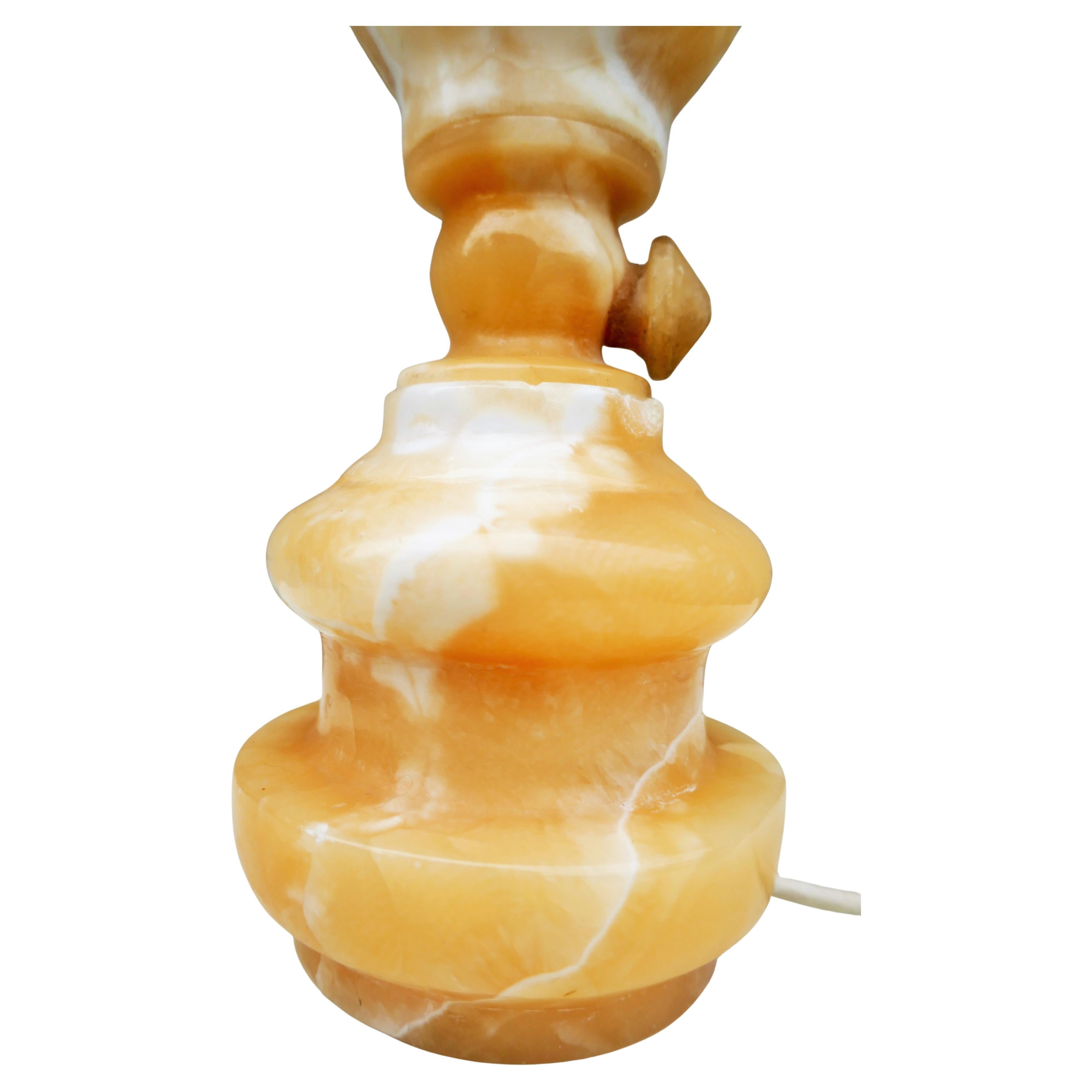 Alabaster table lamp For Sale 1