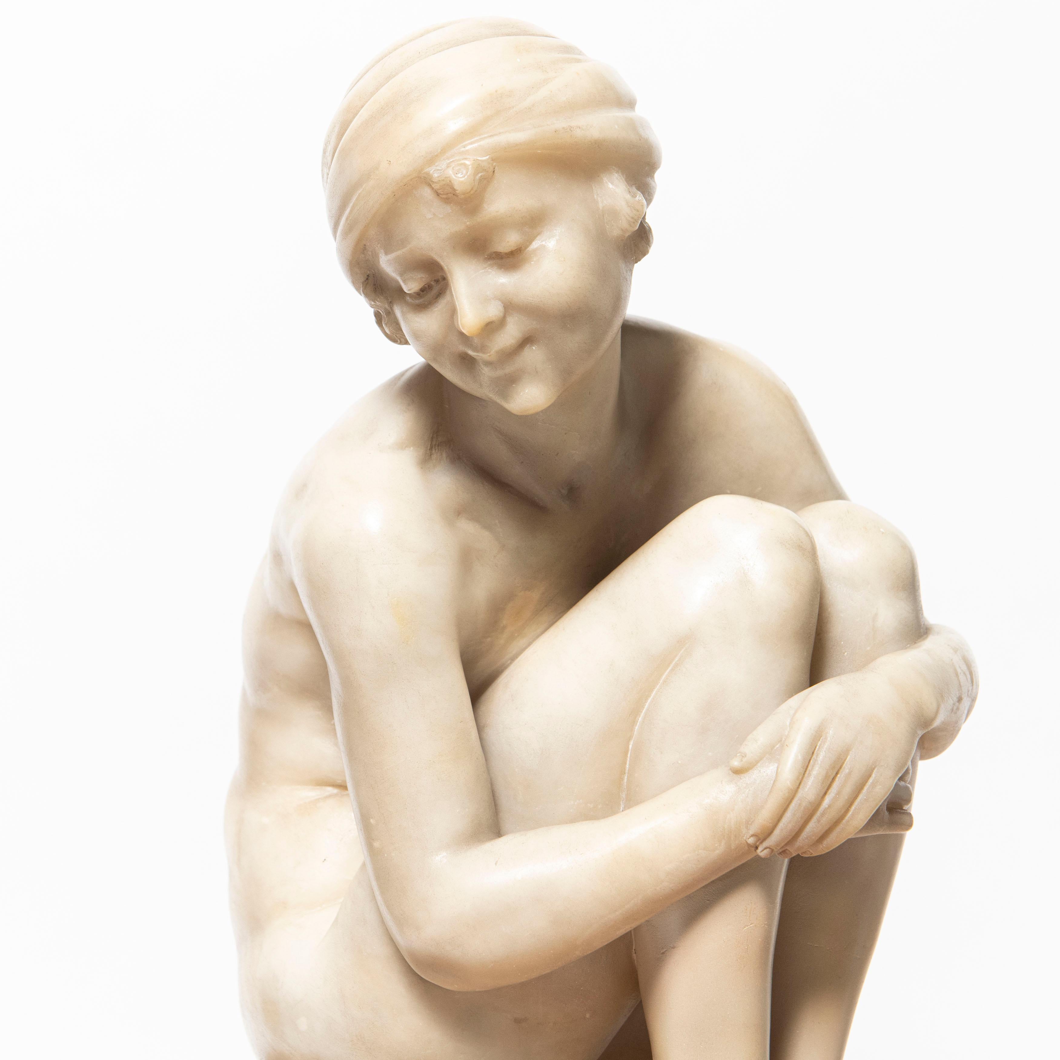 Sculpture de lampe de table en albâtre attribuée à Dante Zoi. Italie, début du 20e siècle.