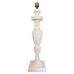 Lampe de table en albâtre blanc