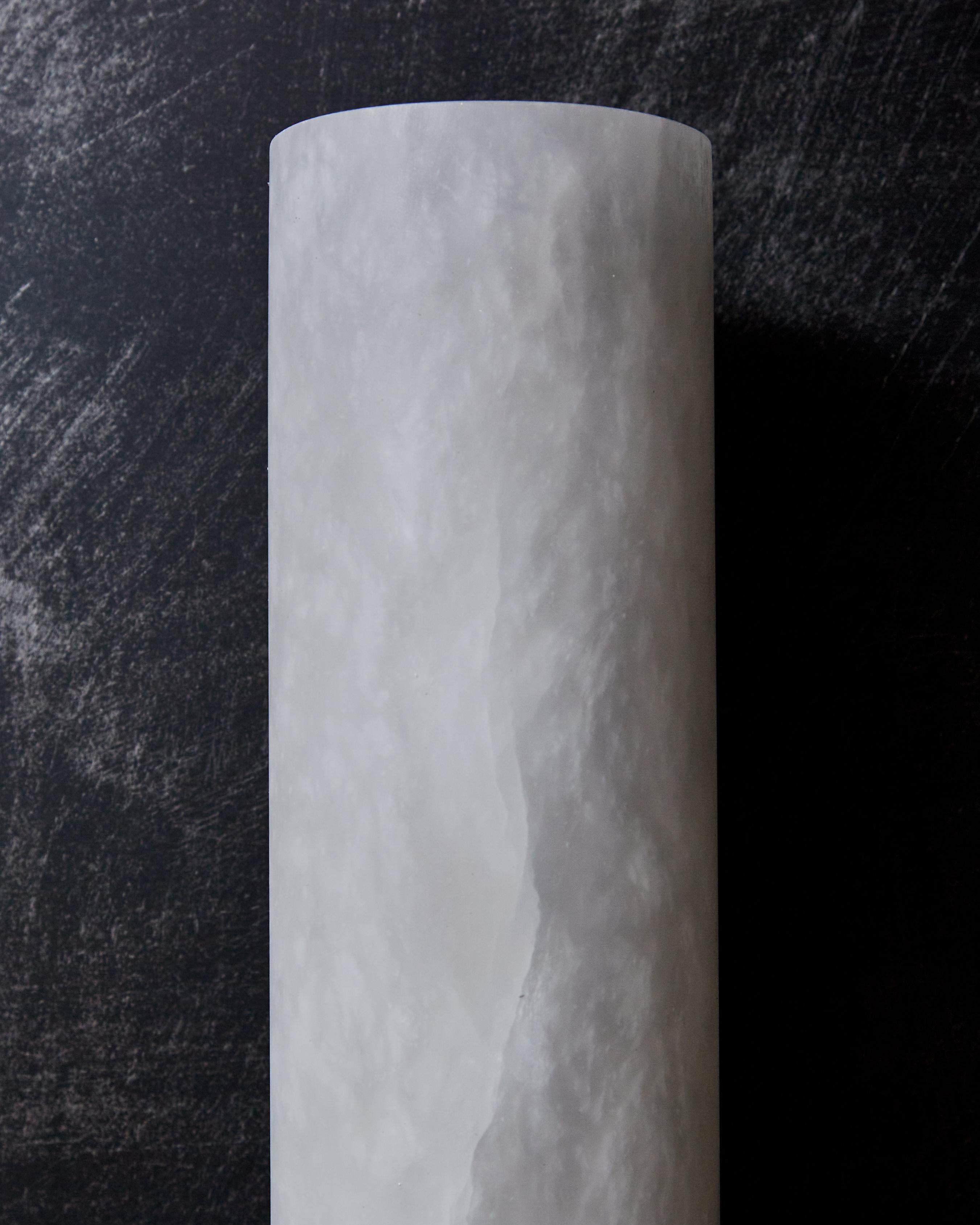 Apliques de Tubo de Alabastro y Accesorios de Latón by Glustin Luminarias Siglo XXI y contemporáneo en venta