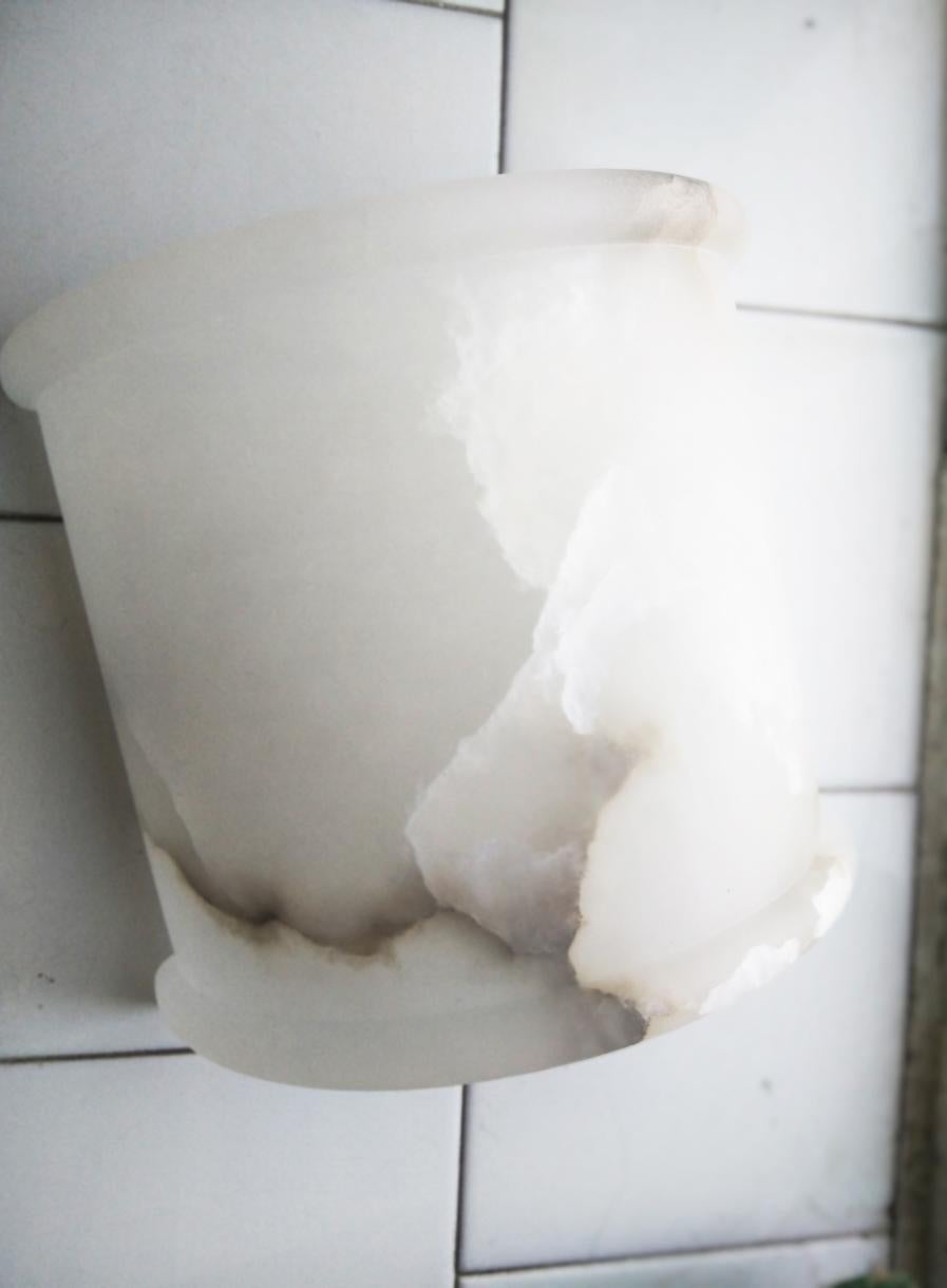 Alabaster Wall Sconce White Art Deco Minimalist Wall Light In Excellent Condition In Mombuey, Zamora