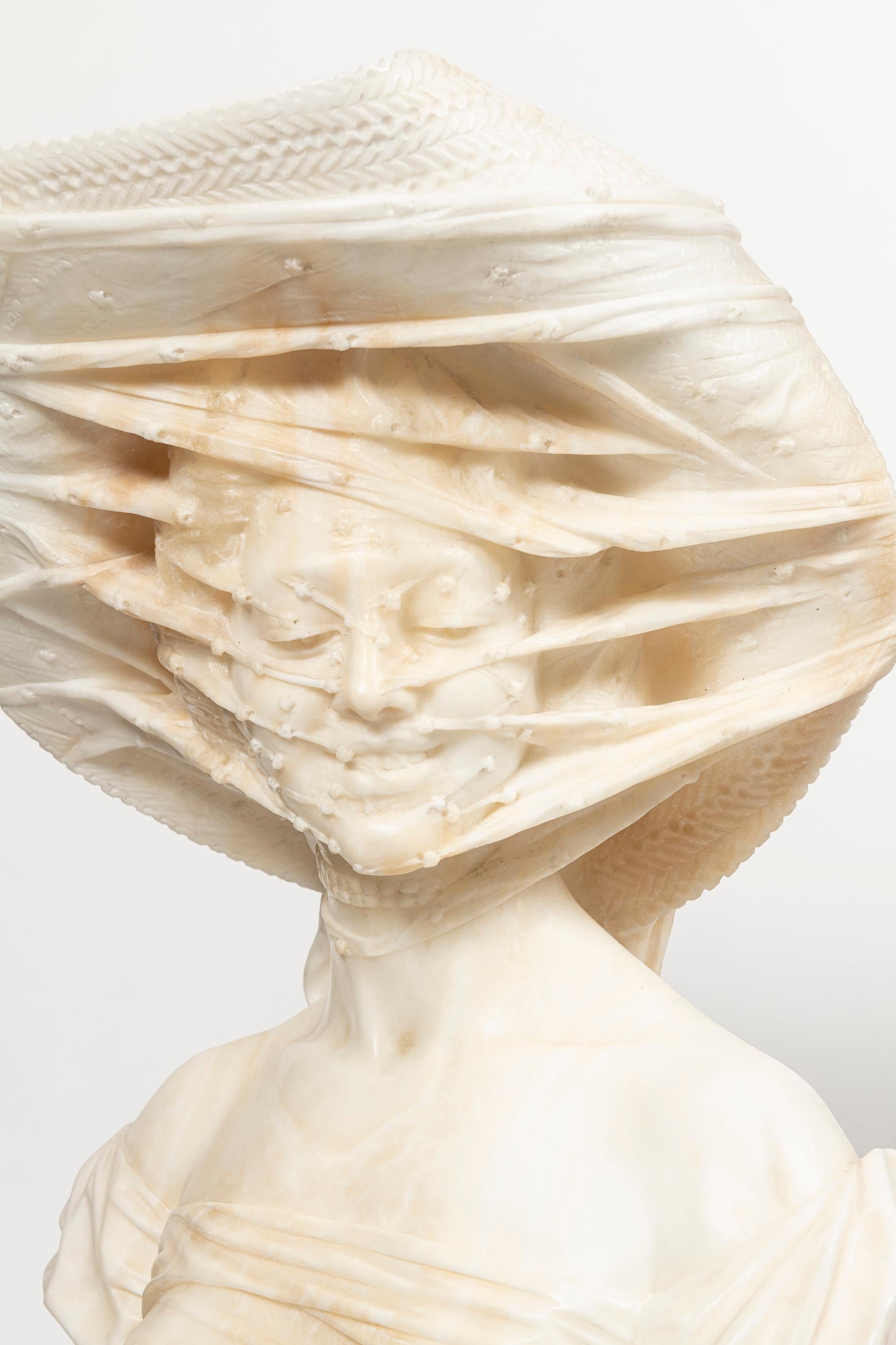 Busto de mujer de alabastro firmado A. Frilli, Italia, hacia 1890. en Bueno estado para la venta en Buenos Aires, Buenos Aires