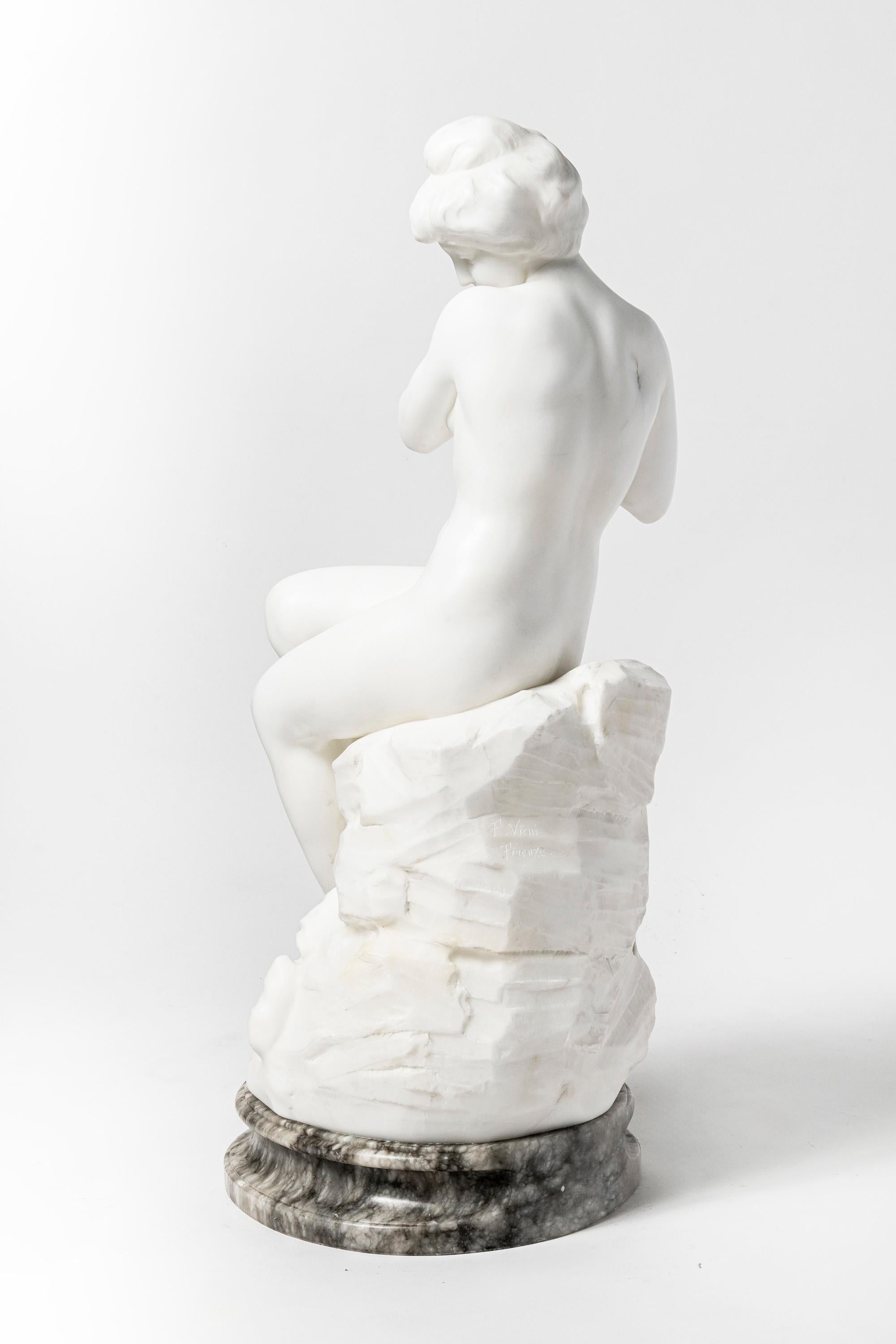 Italian Alabaster woman sculpture. Italy, circa 1890. For Sale