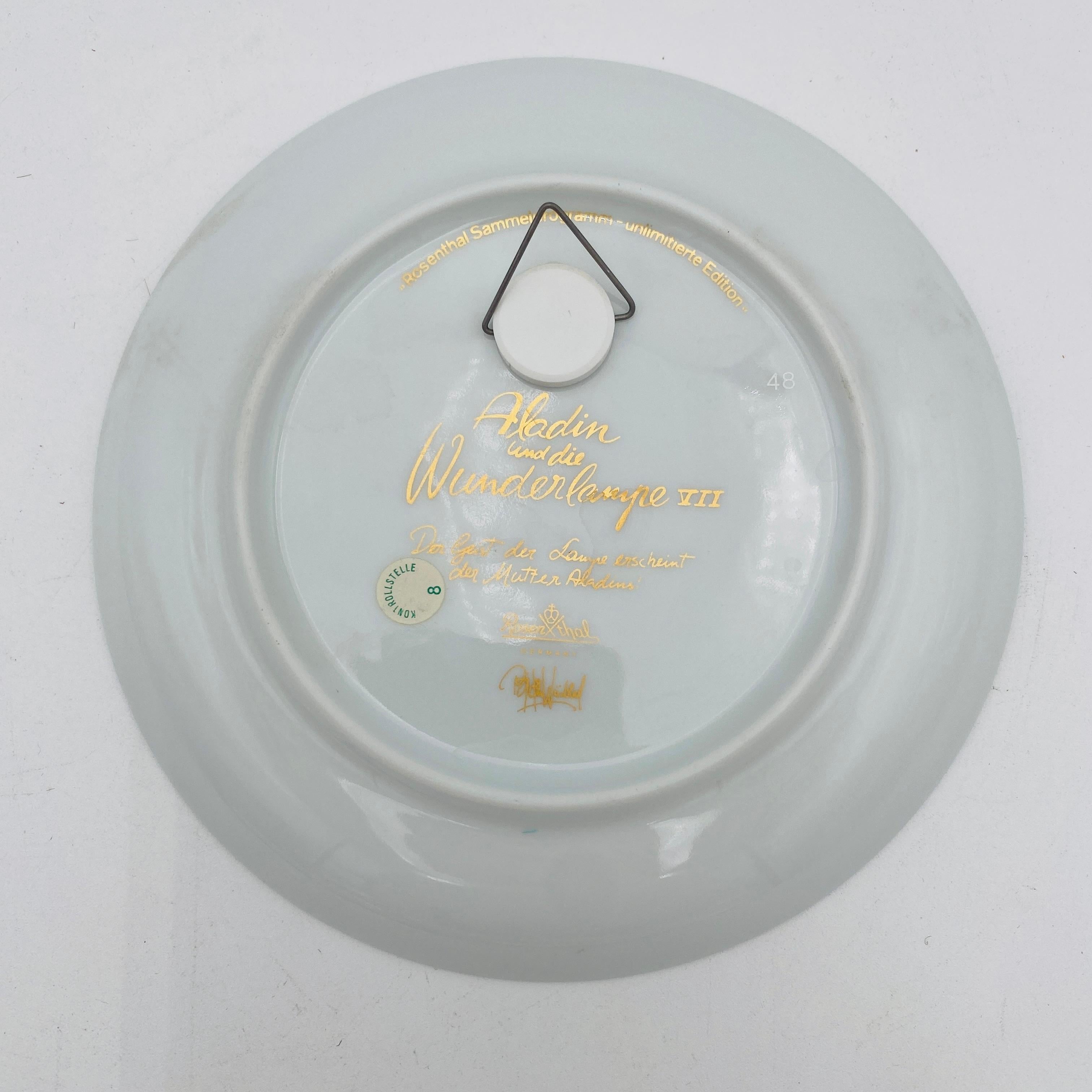 Mid-Century moderno Piatto in porcellana Aladdin di Bjørn Wiinblad per Rosenthal in vendita