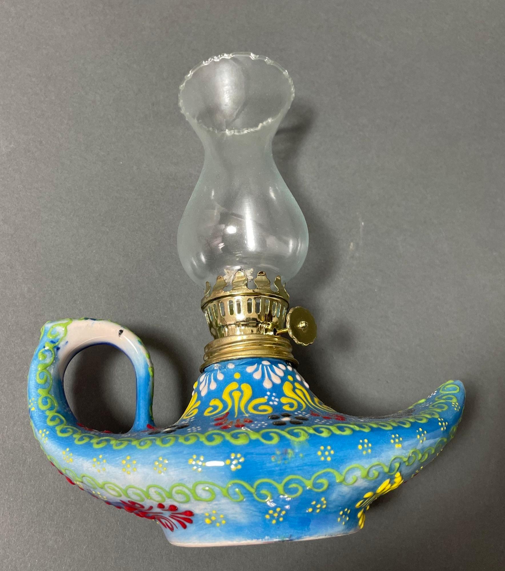 Aladdin élégante lampe à huile turque en céramique bleue faite à la main en vente 3