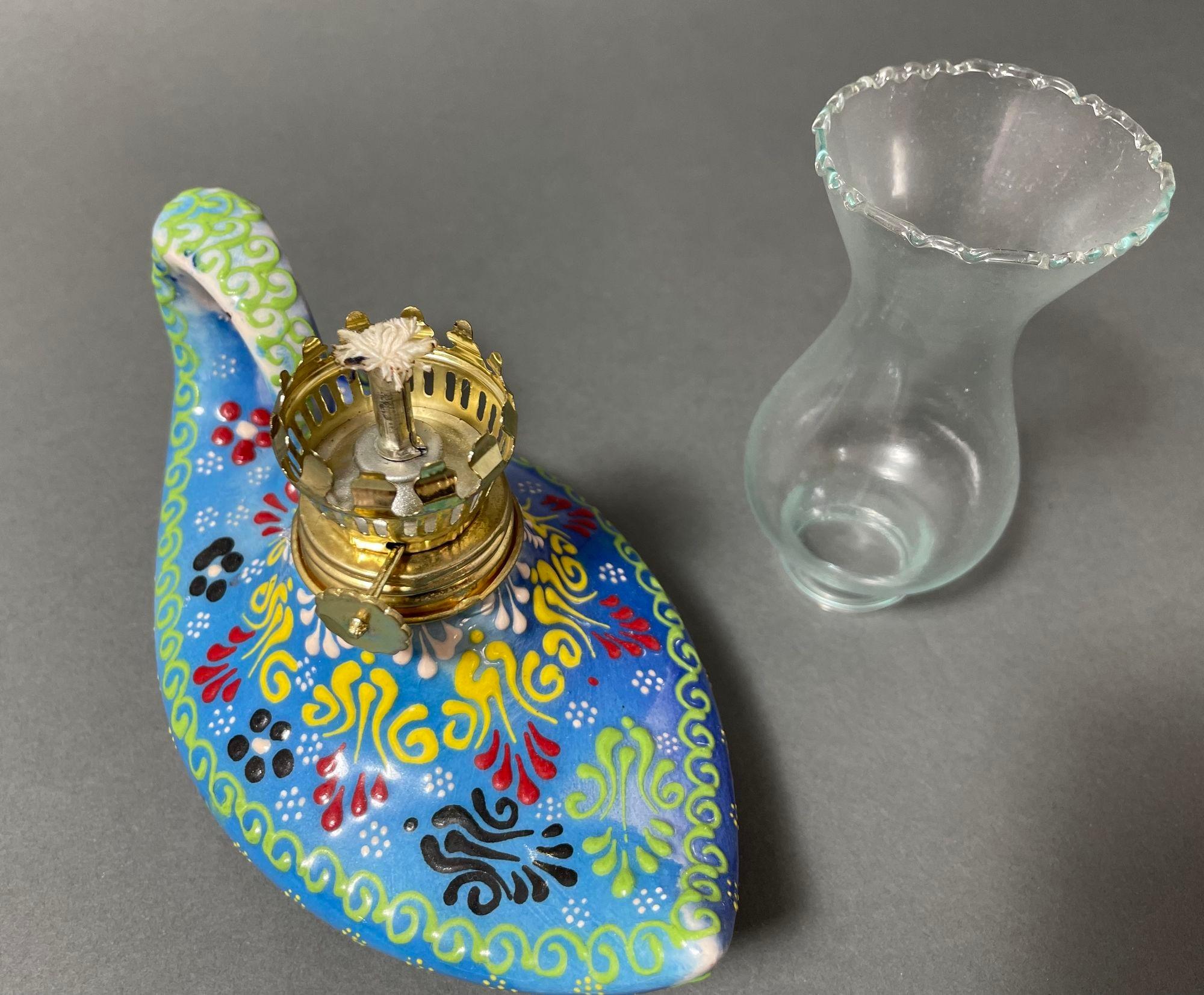 Aladdin élégante lampe à huile turque en céramique bleue faite à la main en vente 5